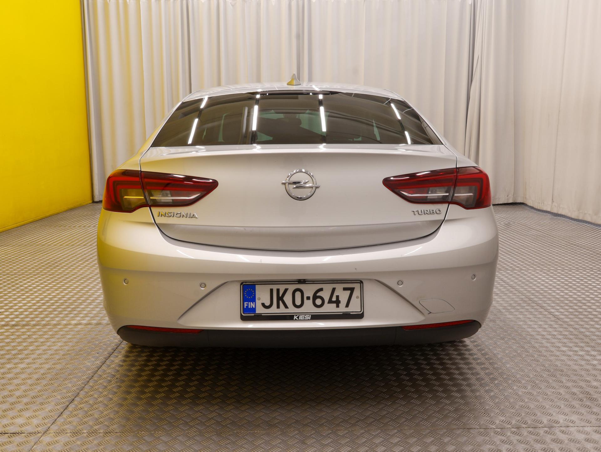 Näytä kaikki kuvat: 2018 Opel Insignia