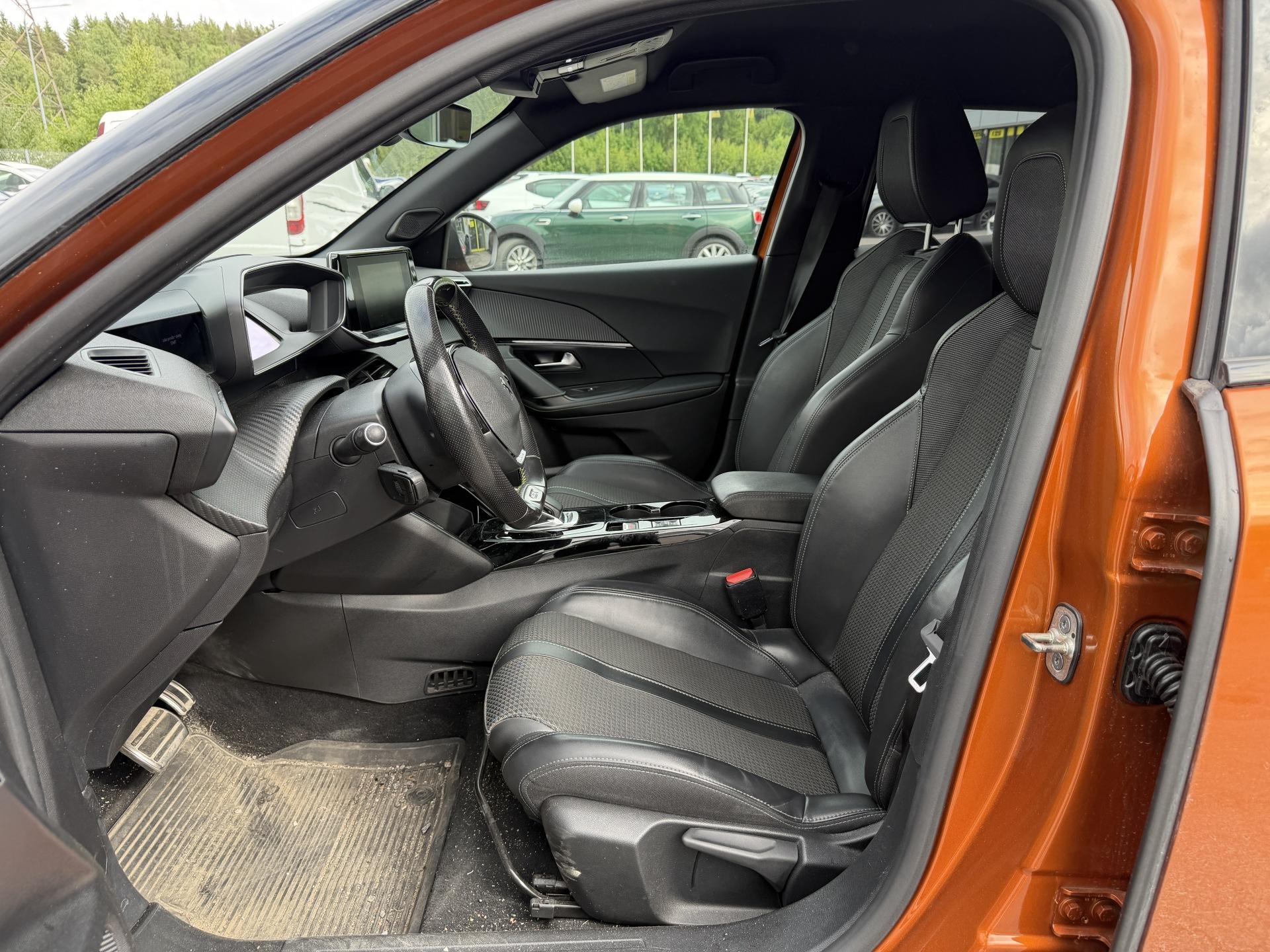 Peugeot e-2008 GT 50 kWh 136 Automaatti 2021, kuva 6/27