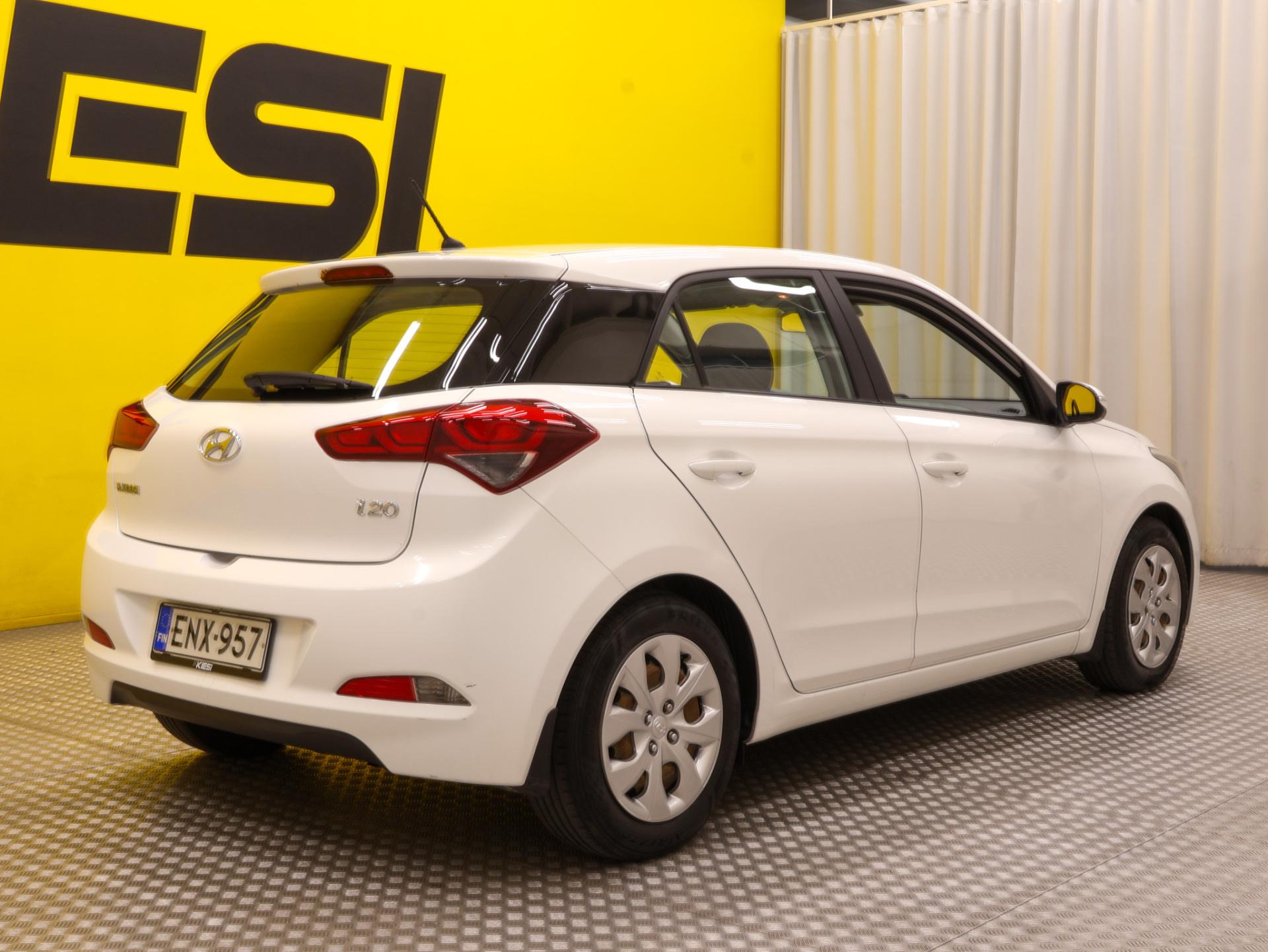 Pienoiskuva 3: 2015 Hyundai i20