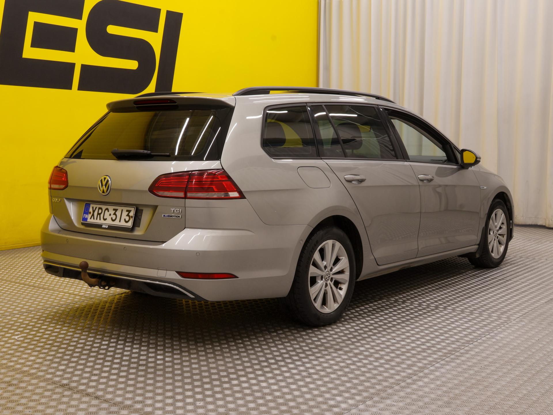 Pienoiskuva 3: 2018 Volkswagen Golf