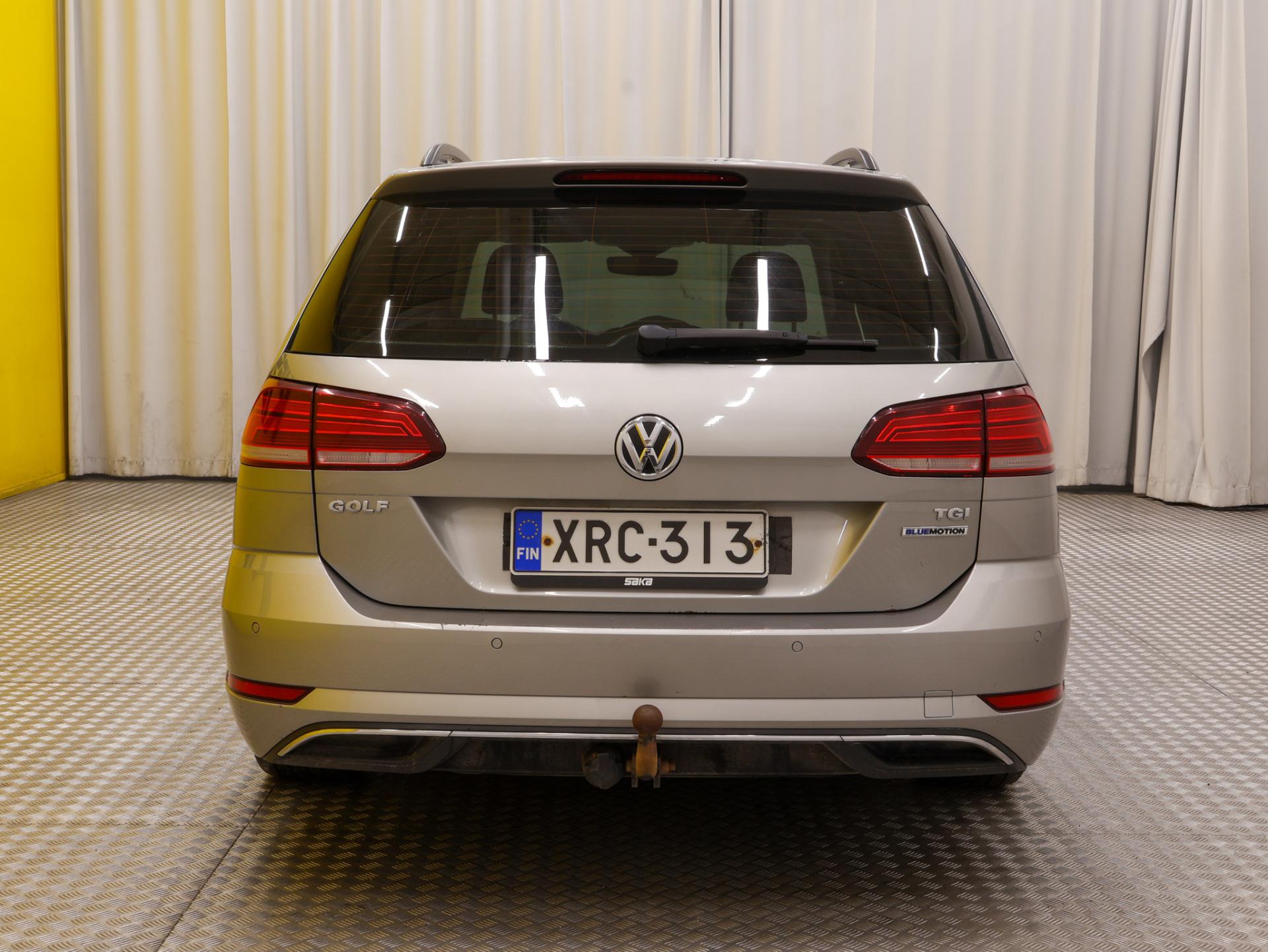 Näytä kaikki kuvat: 2018 Volkswagen Golf