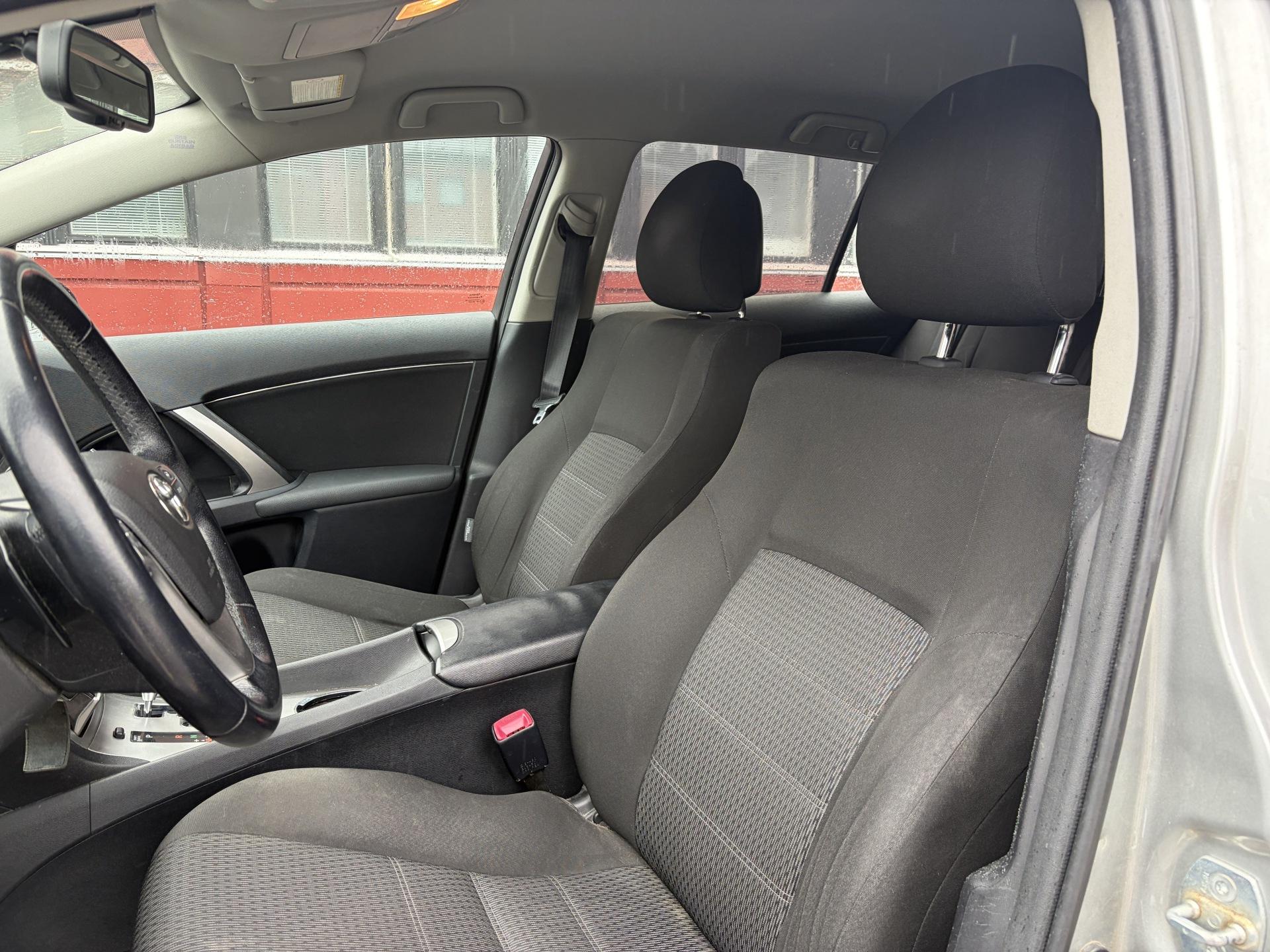 Toyota Avensis 2012, kuva 7/31