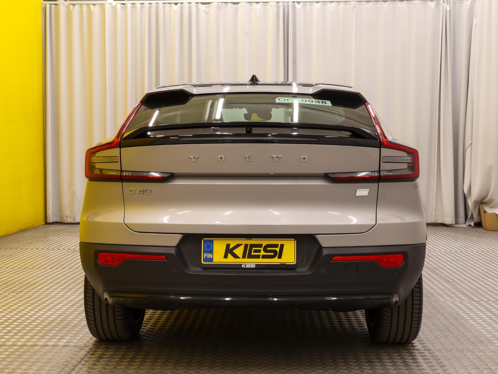 Näytä kaikki kuvat: 2024 Volvo C40