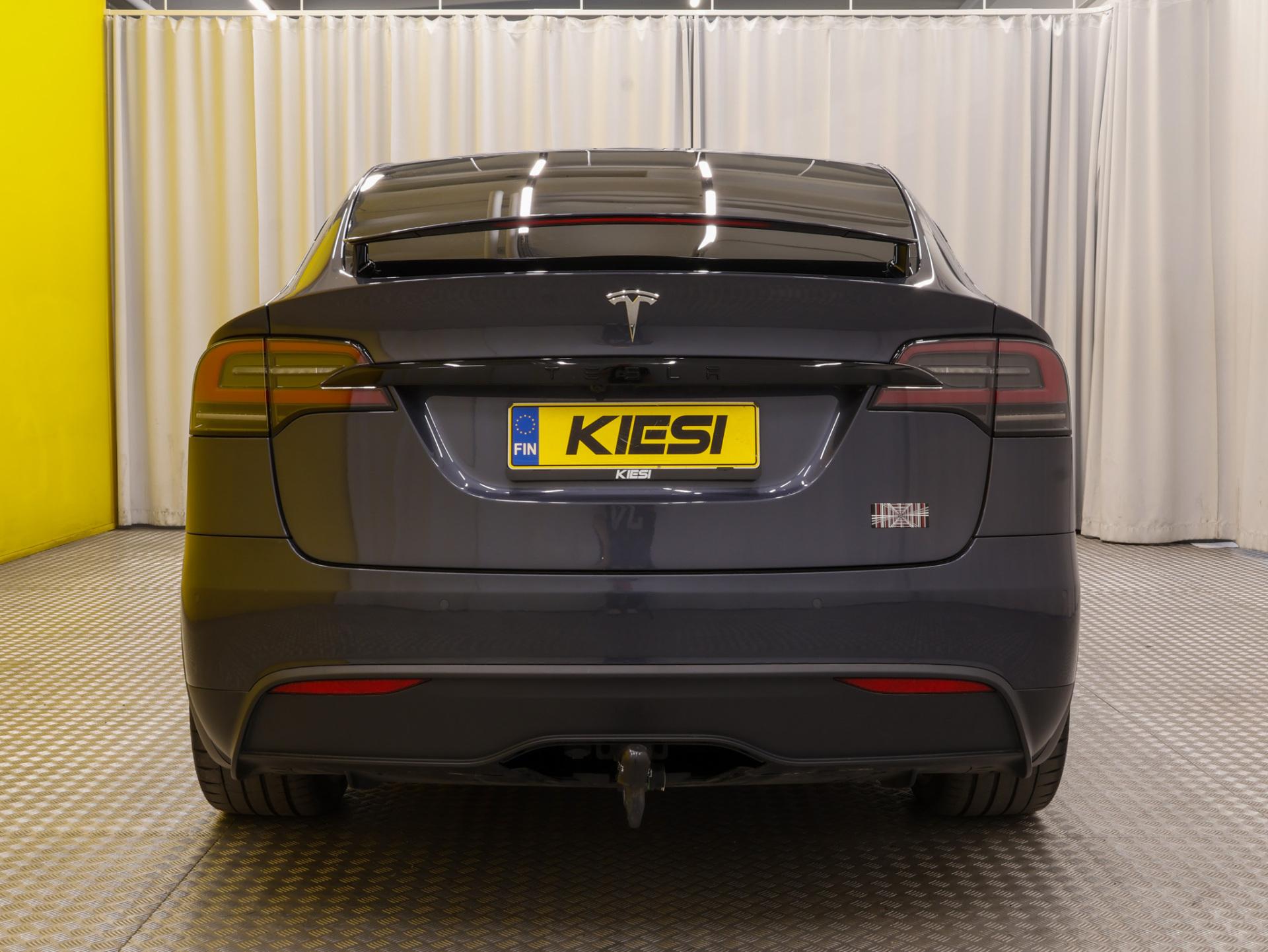 Näytä kaikki kuvat: 2023 Tesla Model X