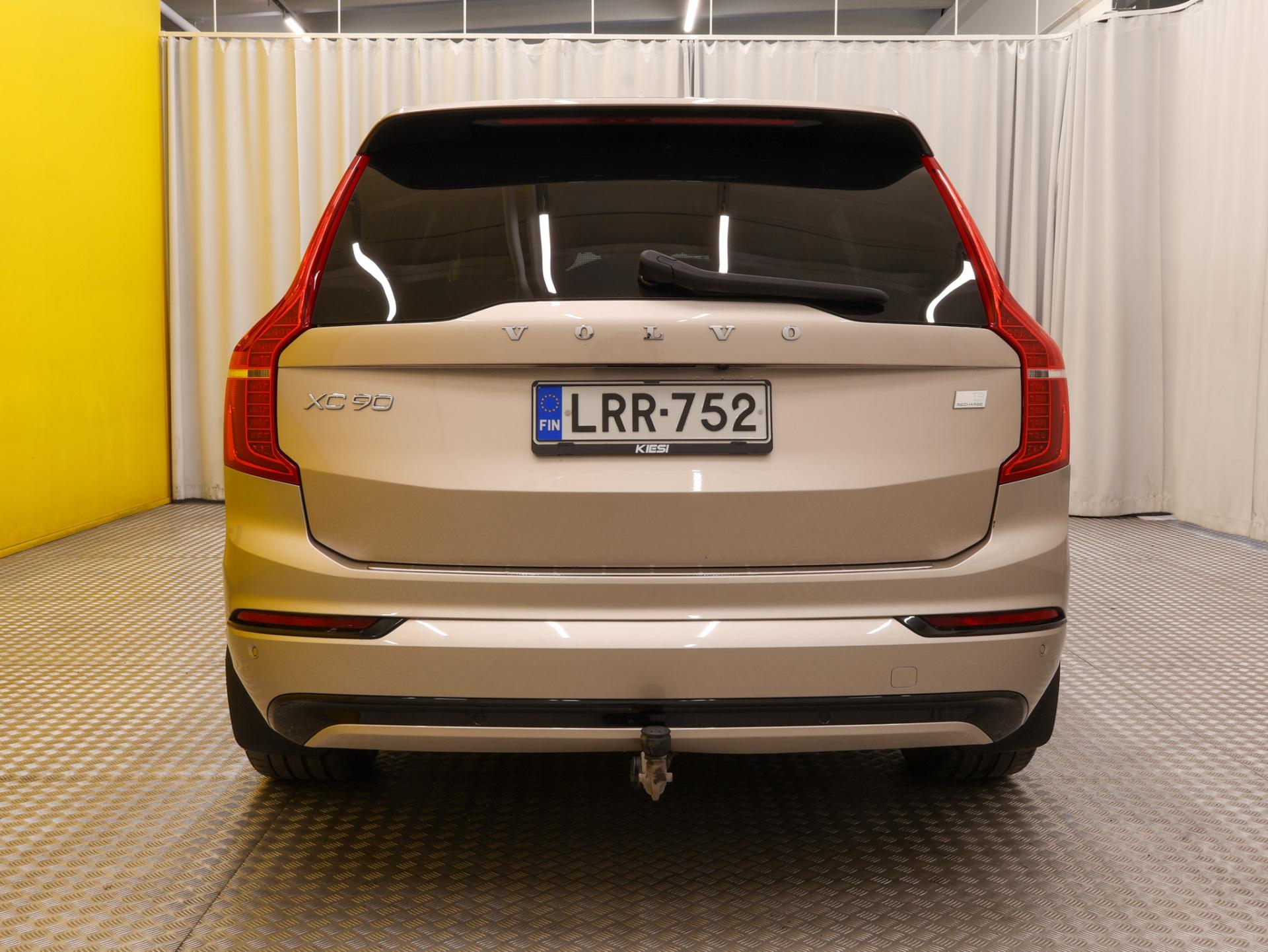 Näytä kaikki kuvat: 2023 Volvo XC90