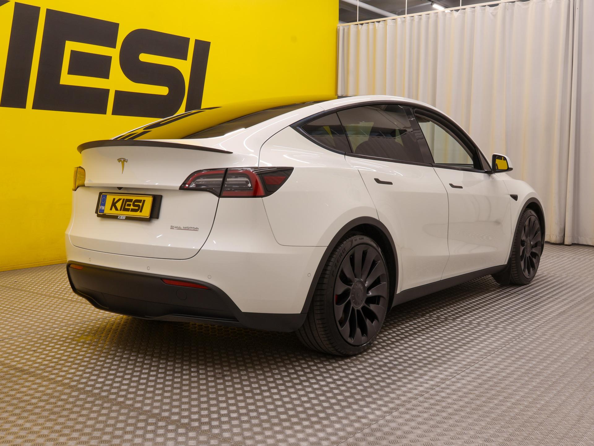 Pienoiskuva 3: 2022 Tesla Model Y