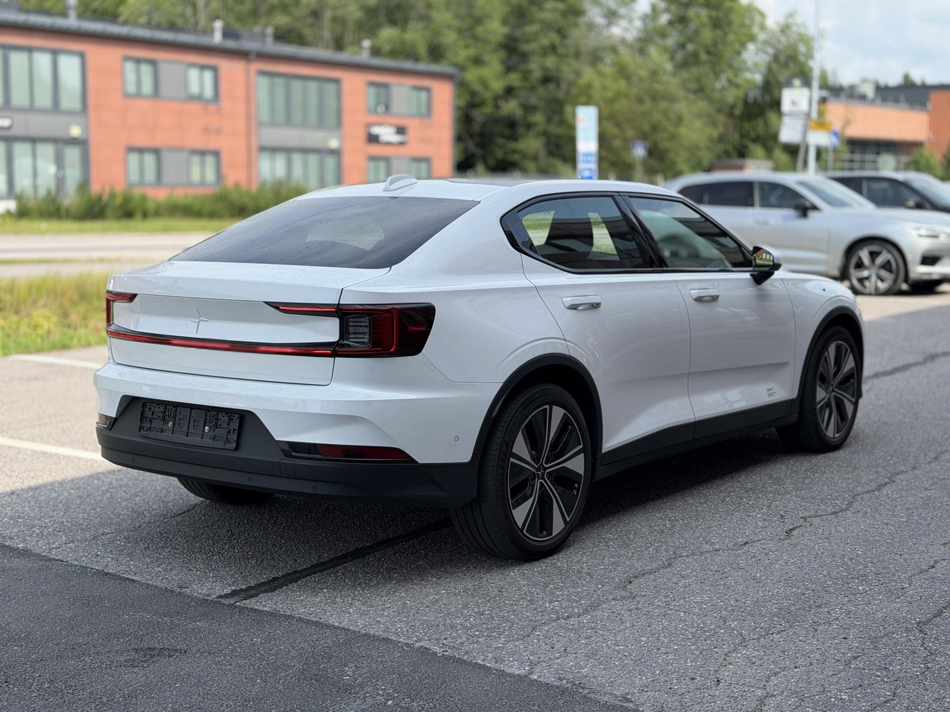 Näytä kaikki kuvat: 2023 Polestar 2