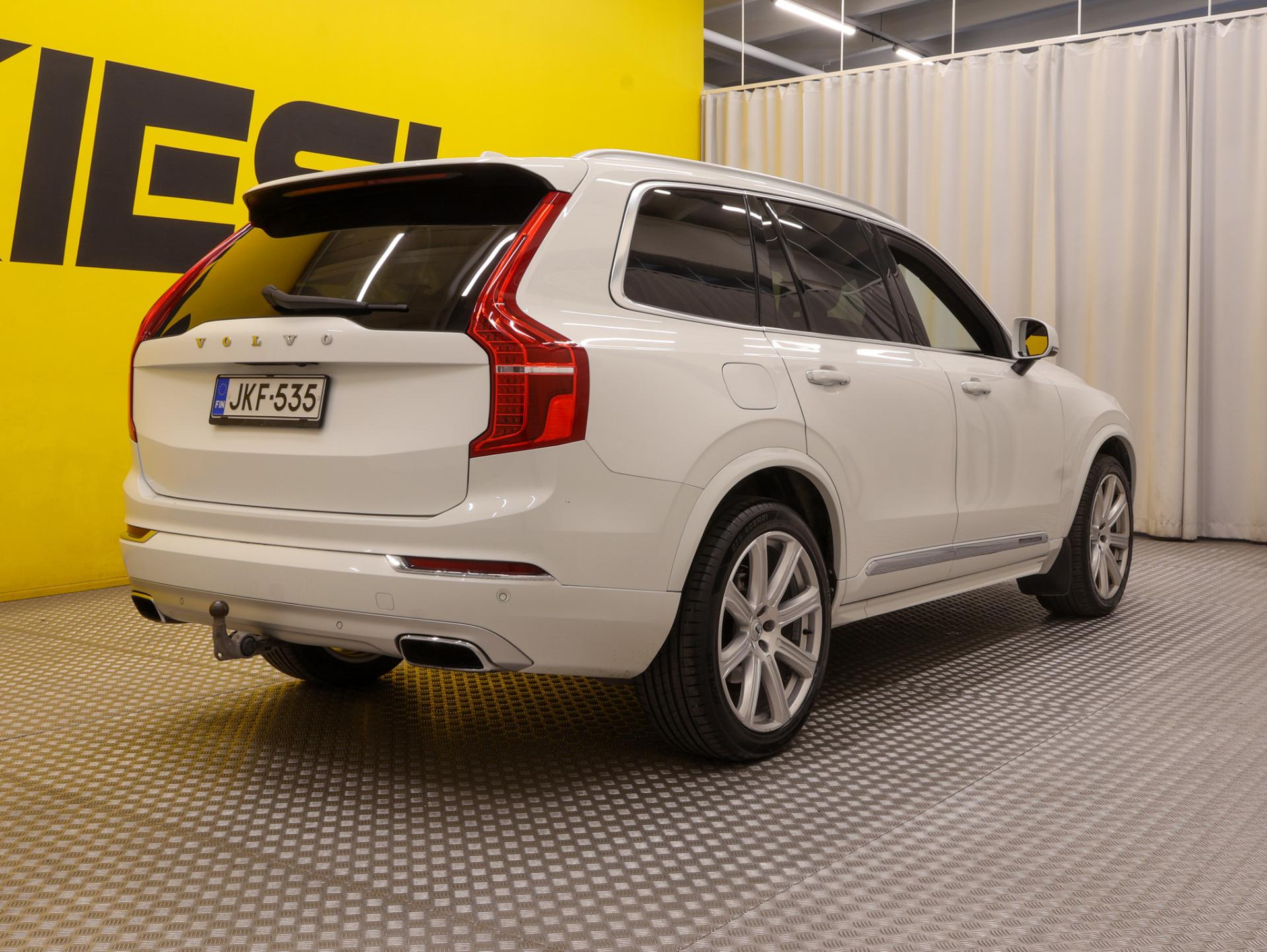 Pienoiskuva 3: 2017 Volvo XC90