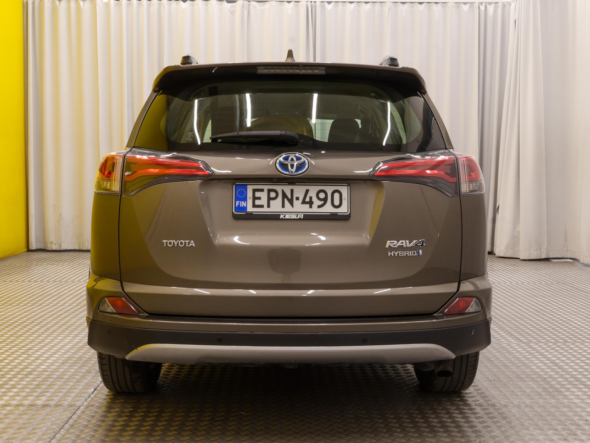 Näytä kaikki kuvat: 2018 Toyota RAV4
