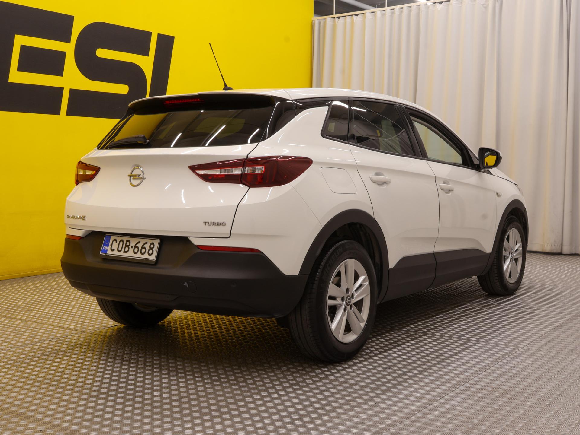 Pienoiskuva 3: 2019 Opel Grandland X