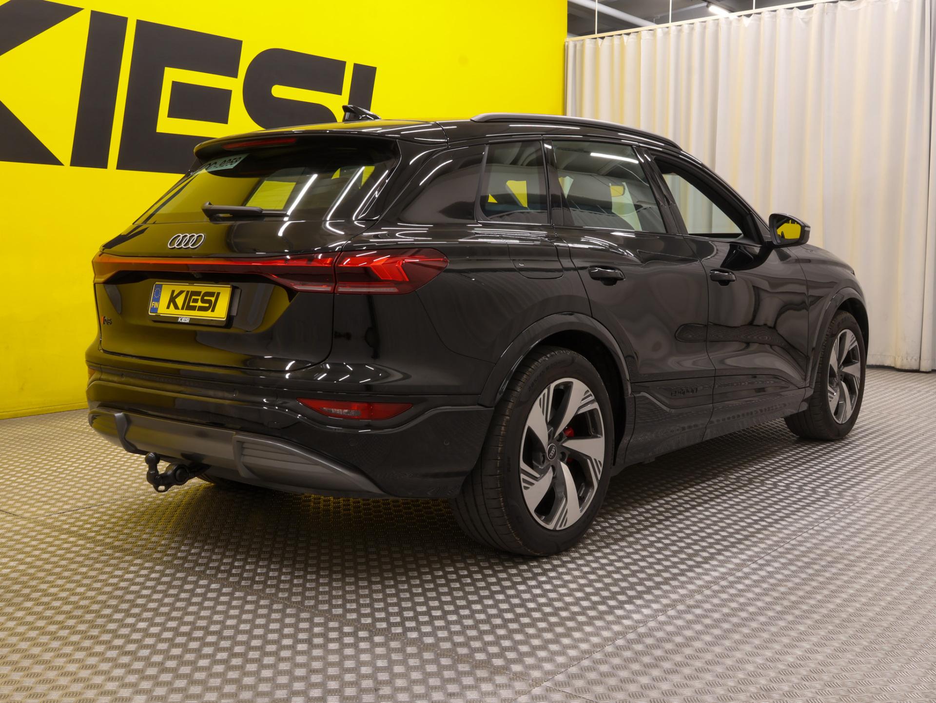 Pienoiskuva 3: 2024 Audi Q6 e-tron