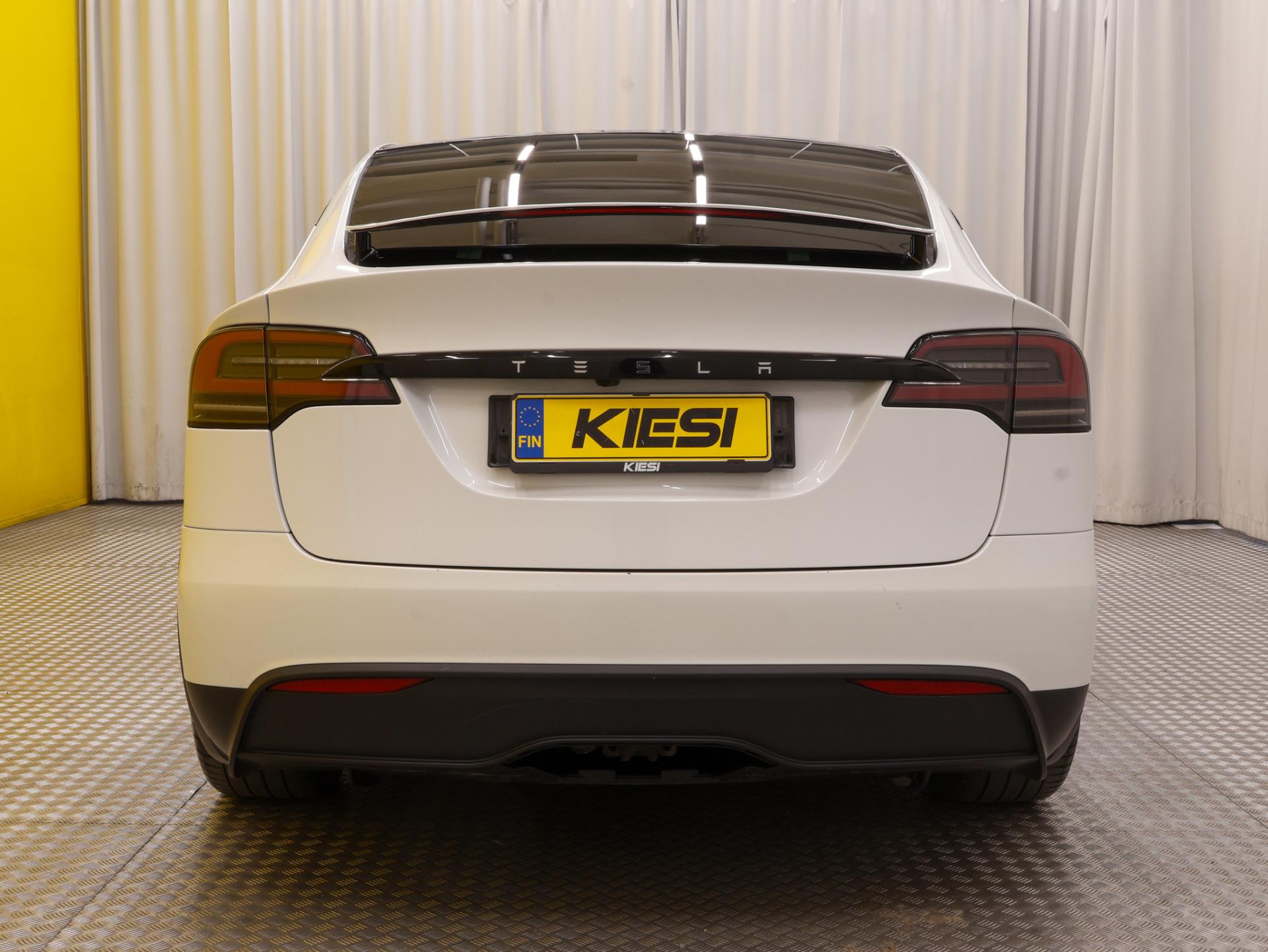 Näytä kaikki kuvat: 2023 Tesla Model X