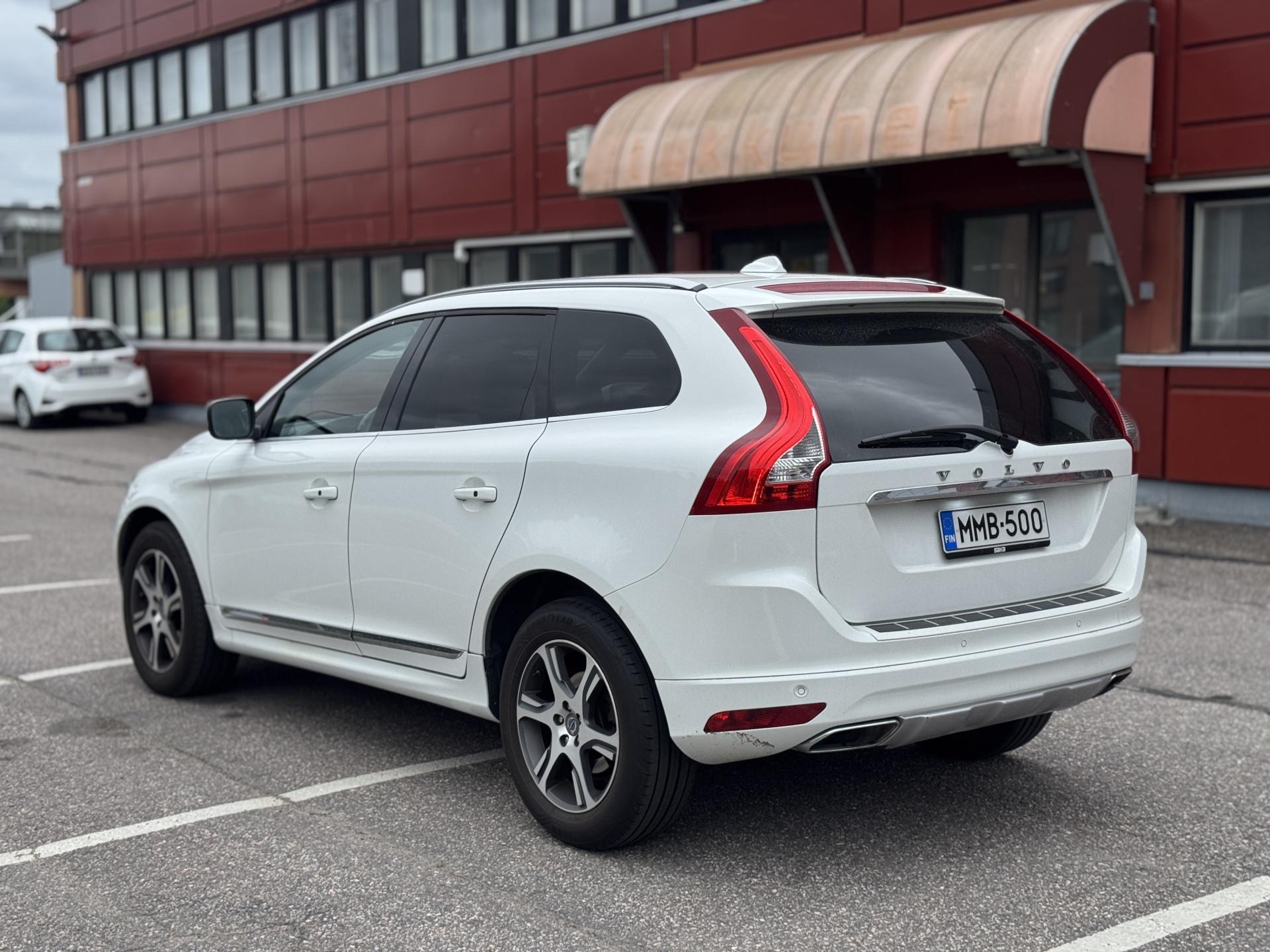 Näytä kaikki kuvat: 2015 Volvo XC60