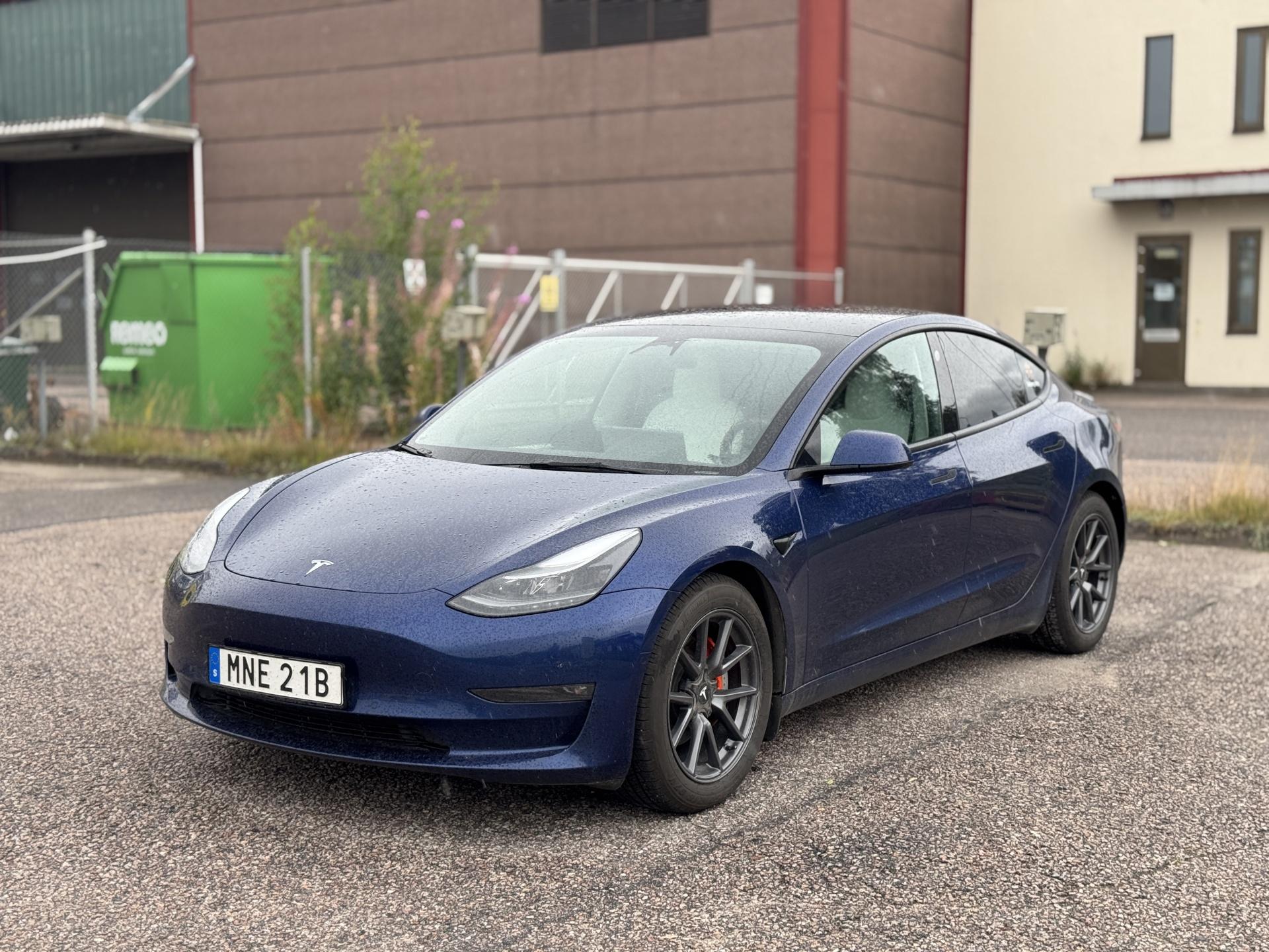 Pienoiskuva 2: 2022 Tesla Model 3