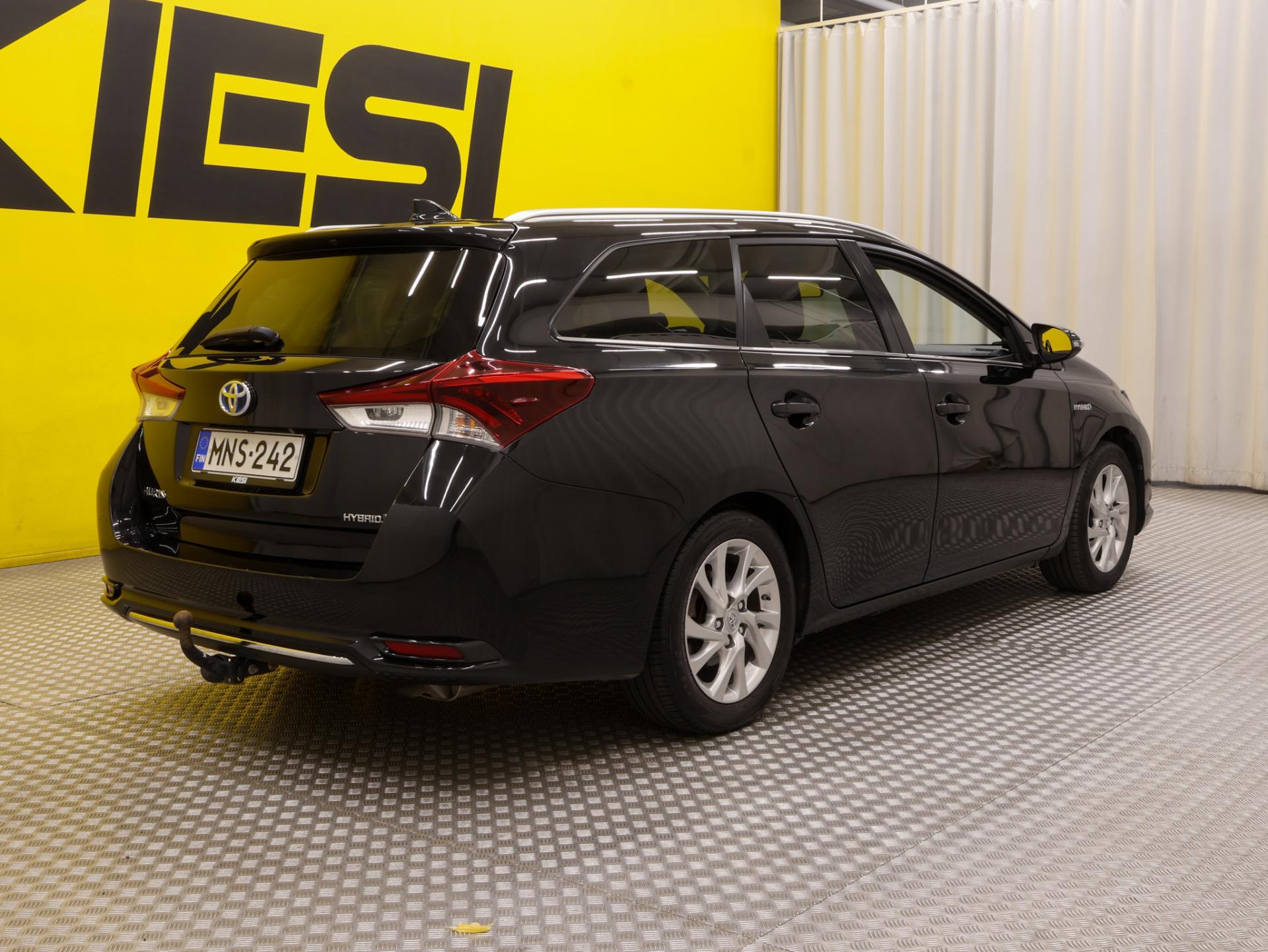 Pienoiskuva 3: 2018 Toyota Auris