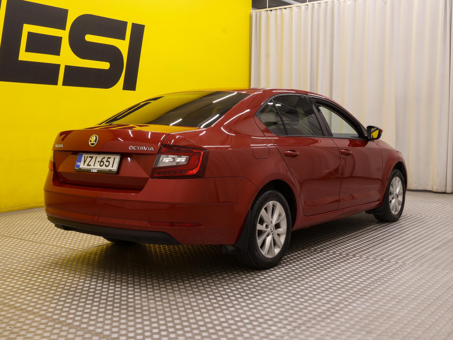 Pienoiskuva 3: 2018 Skoda Octavia