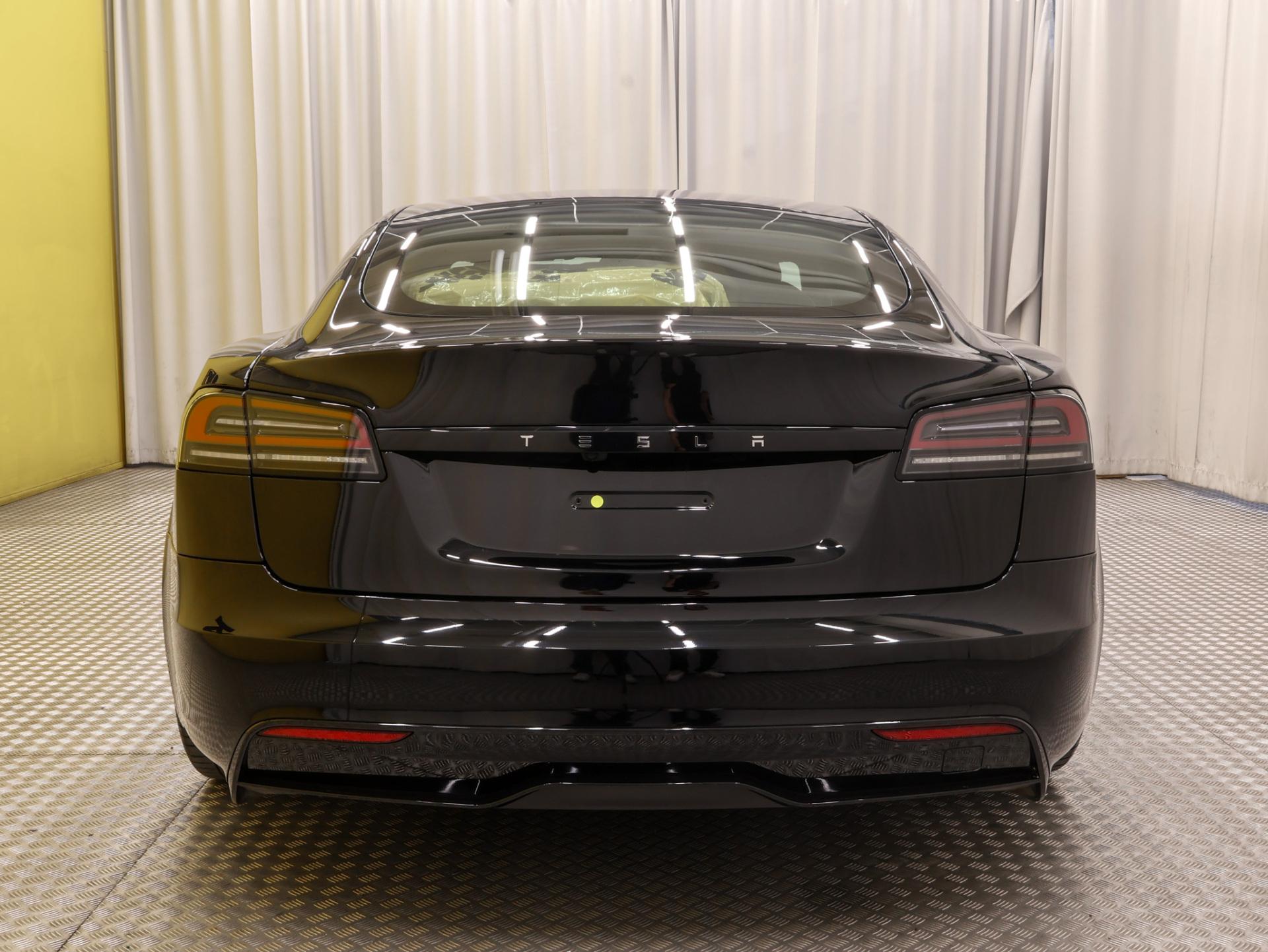 Näytä kaikki kuvat: 2023 Tesla Model S