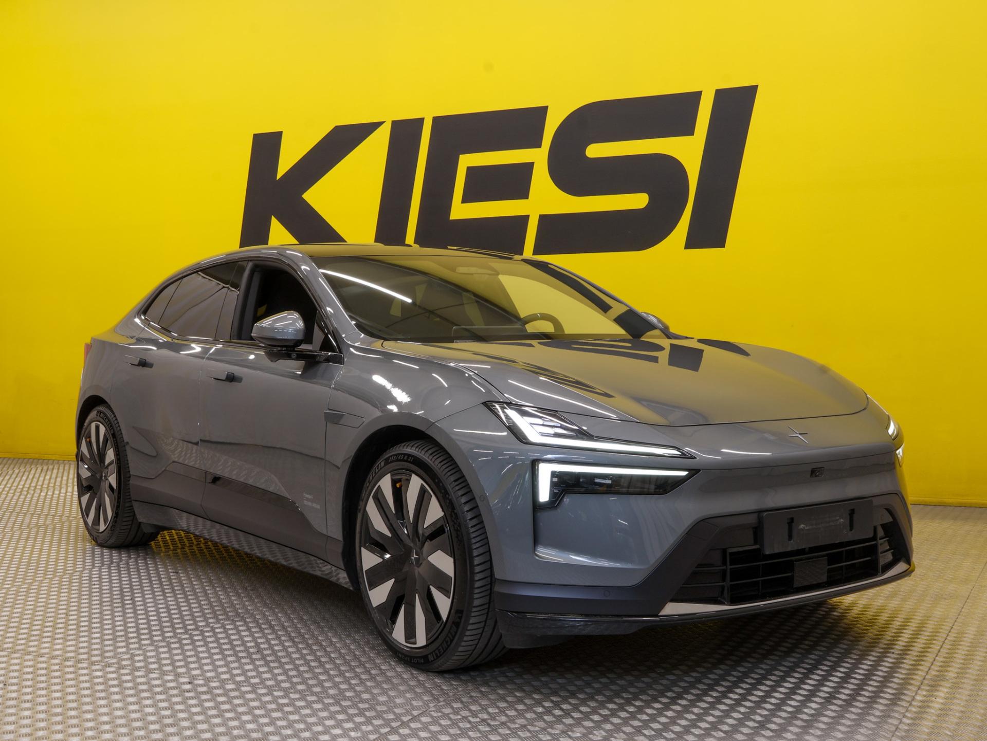 2025 Polestar 4