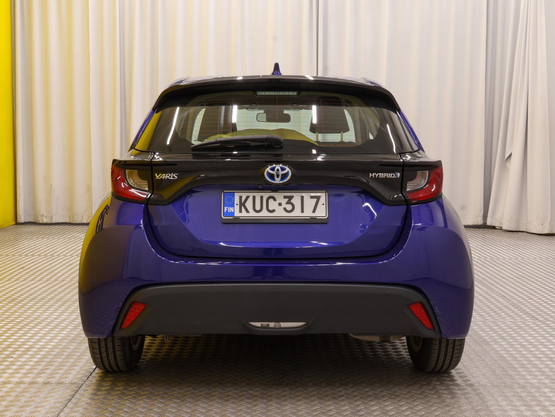 Näytä kaikki kuvat: 2021 Toyota Yaris