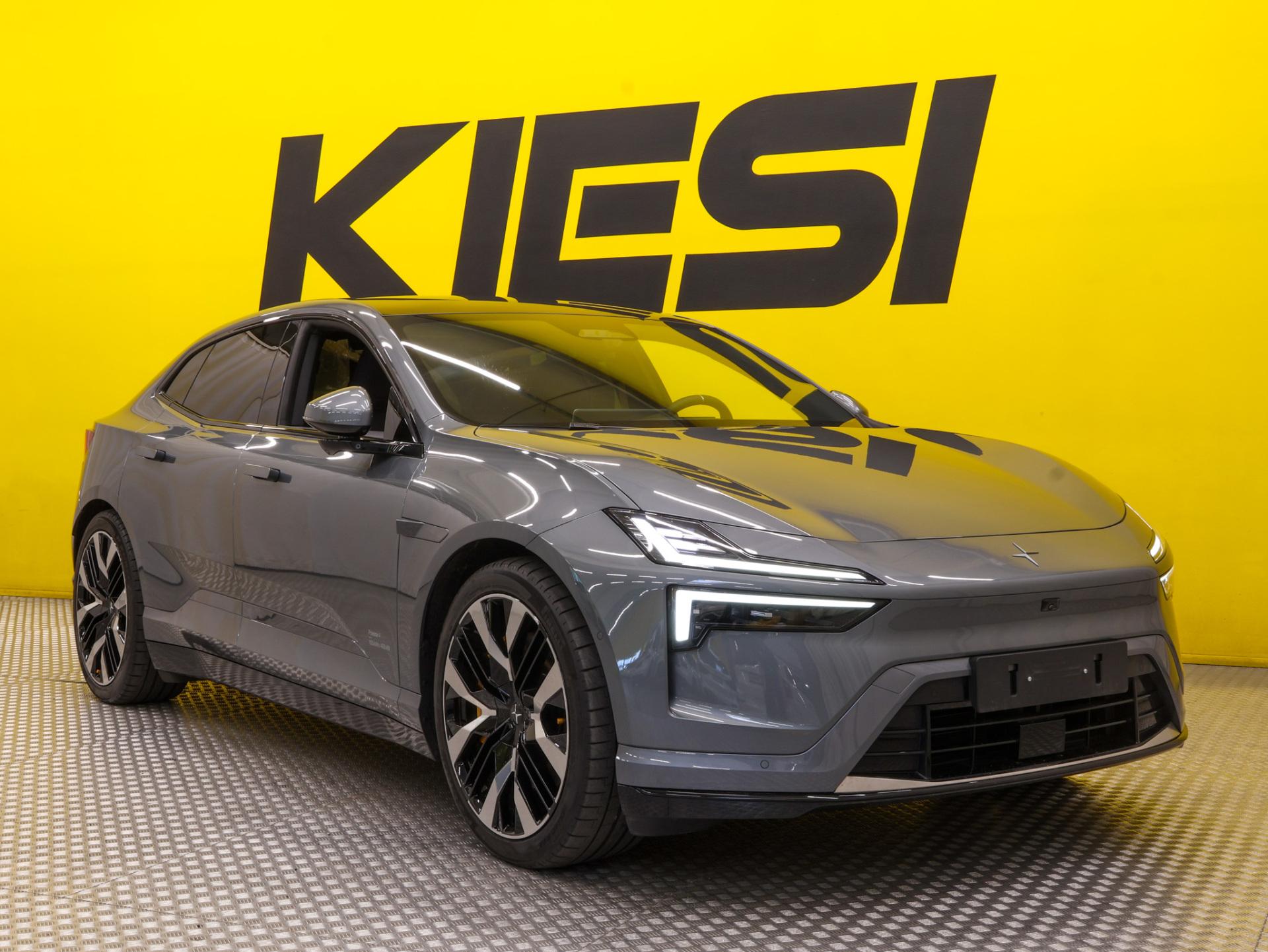 2025 Polestar 4