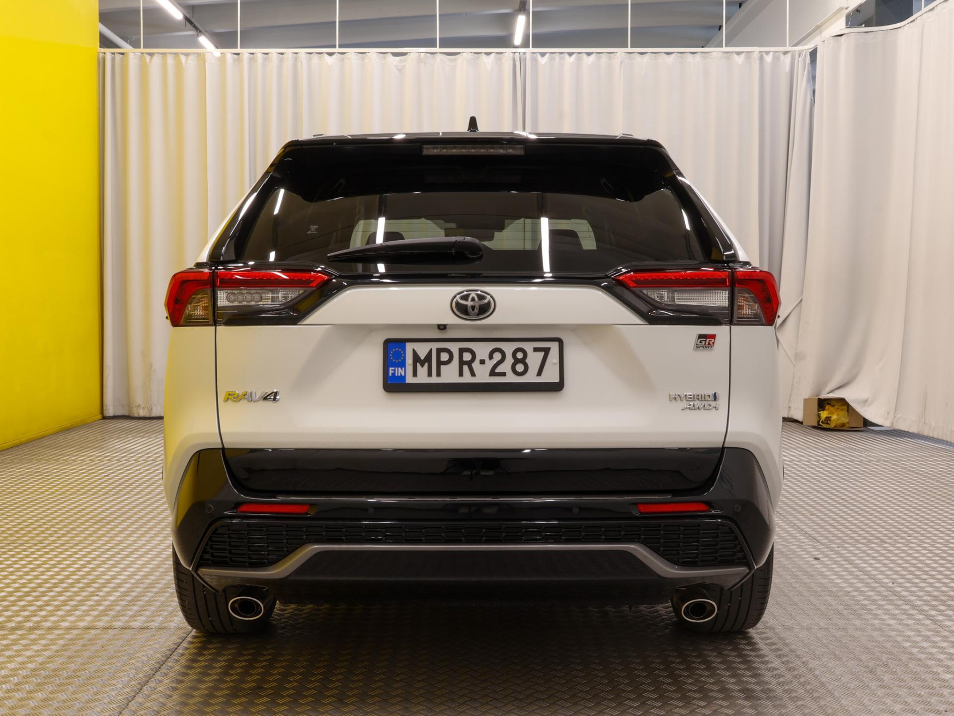 Näytä kaikki kuvat: 2022 Toyota RAV4