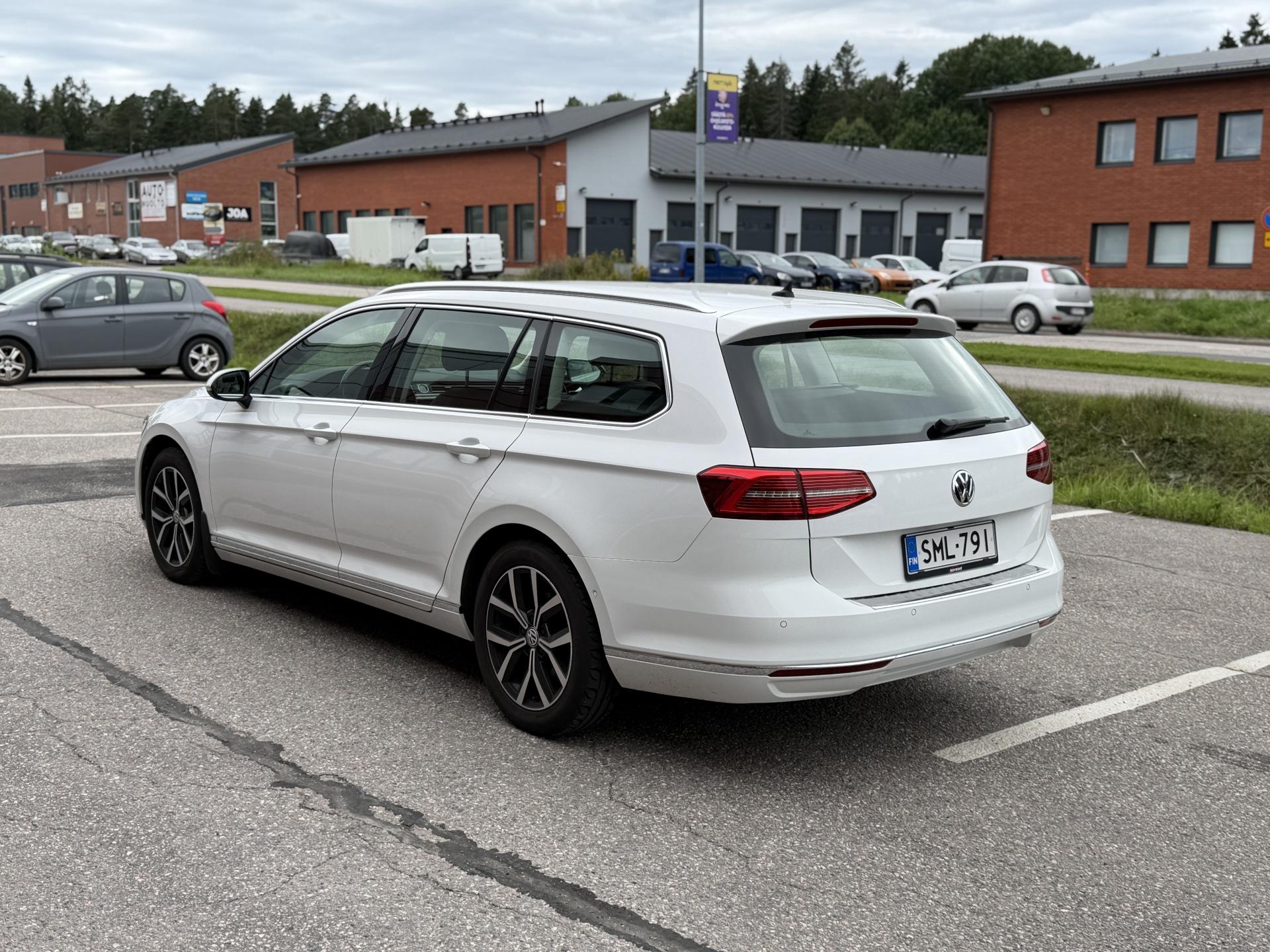 Näytä kaikki kuvat: 2018 Volkswagen Passat