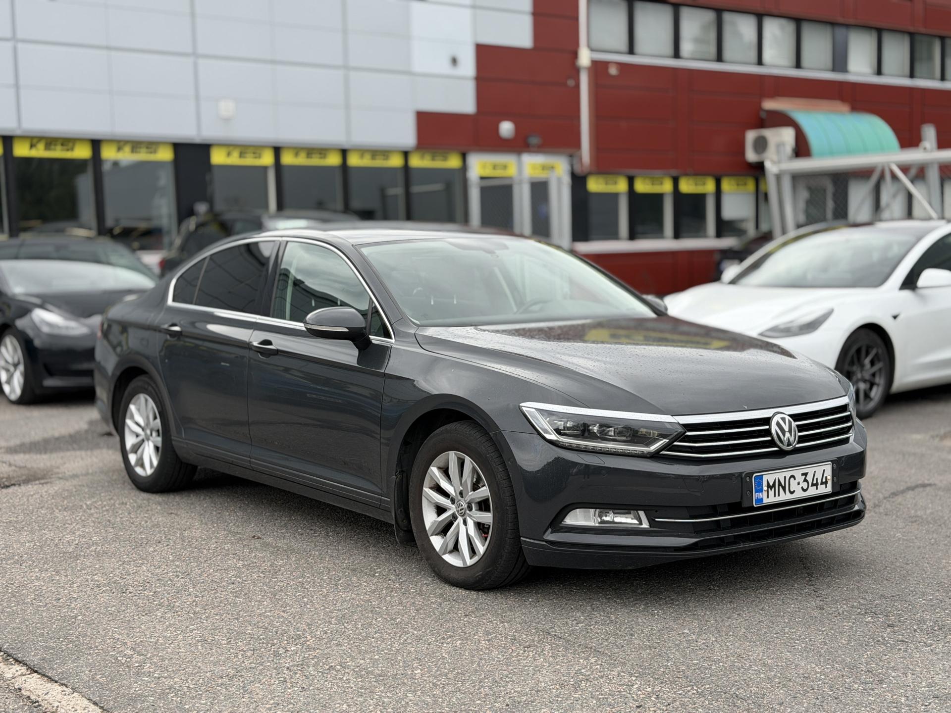Pienoiskuva 3: 2018 Volkswagen Passat