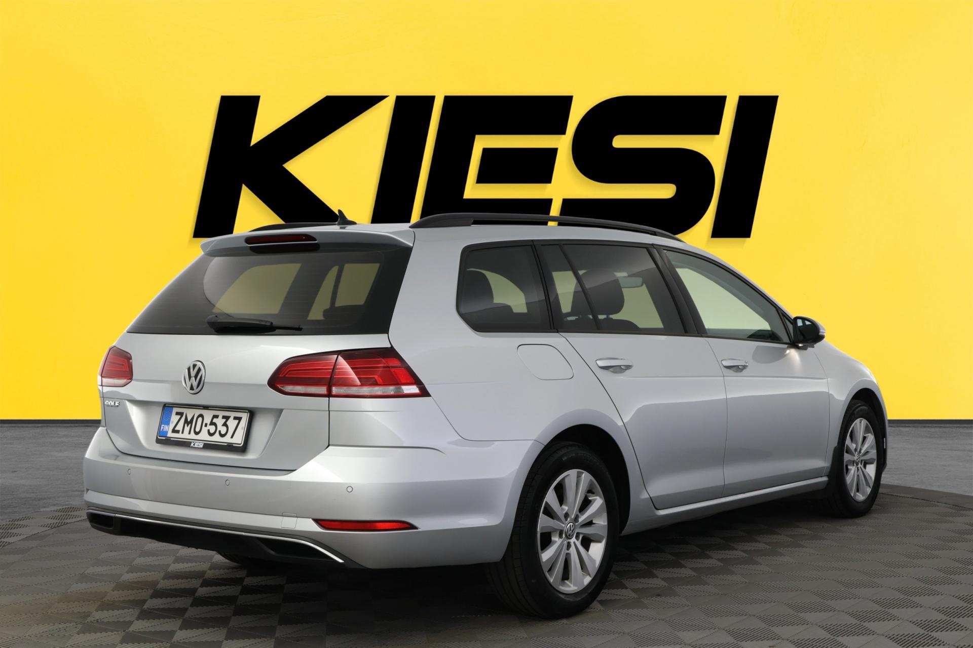 Näytä kaikki kuvat: 2019 Volkswagen Golf