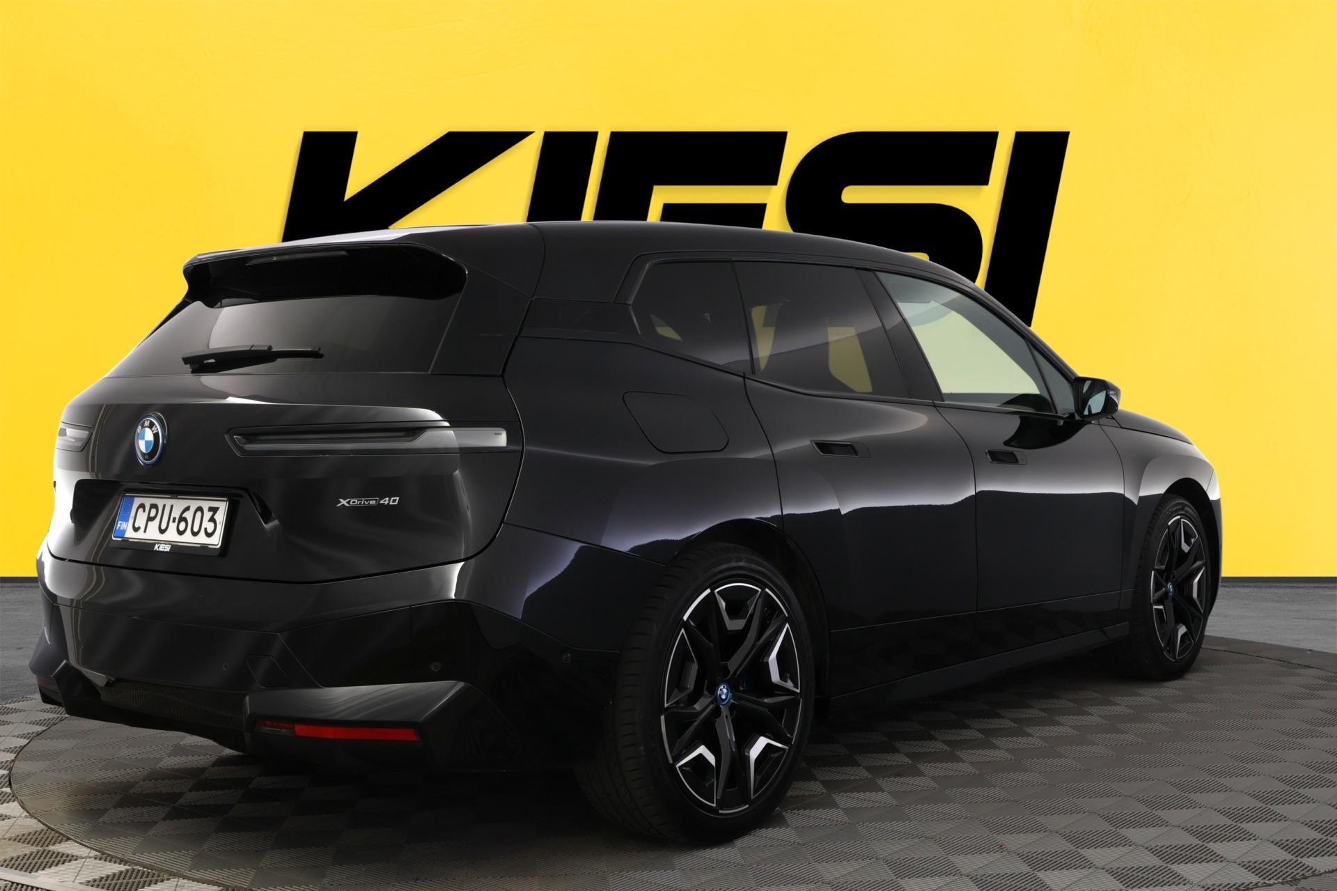 Näytä kaikki kuvat: 2022 BMW iX