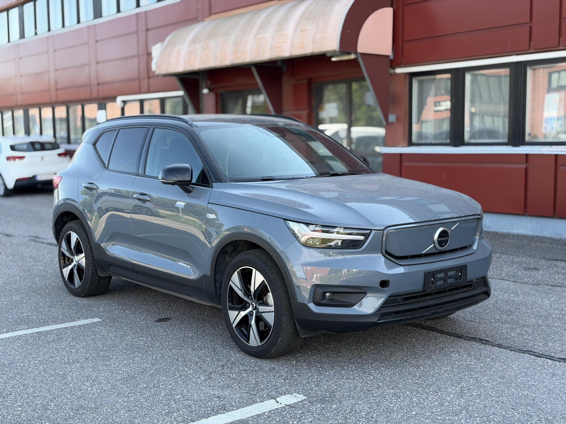 Pienoiskuva 2: 2022 Volvo XC40