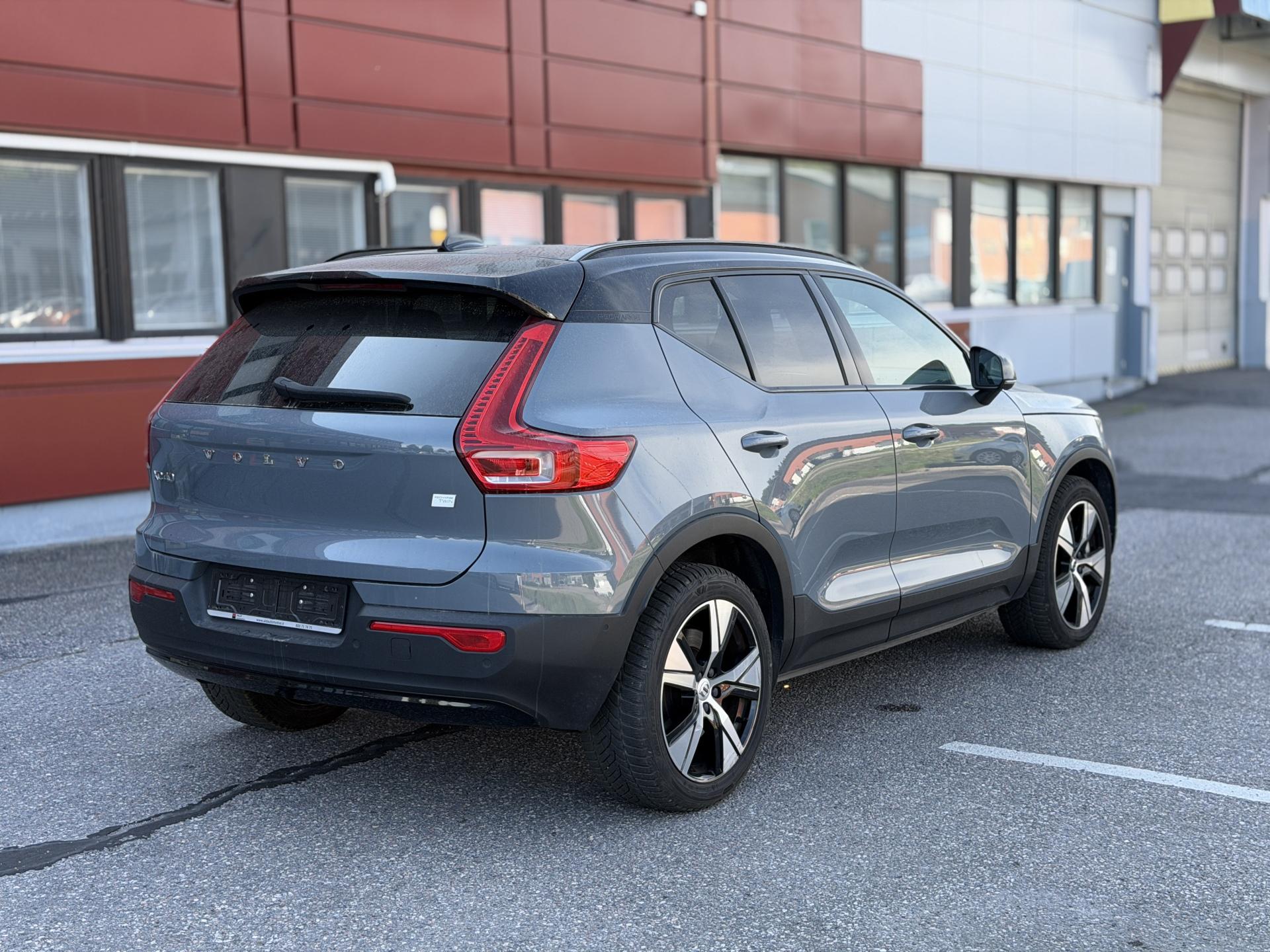 Pienoiskuva 3: 2022 Volvo XC40