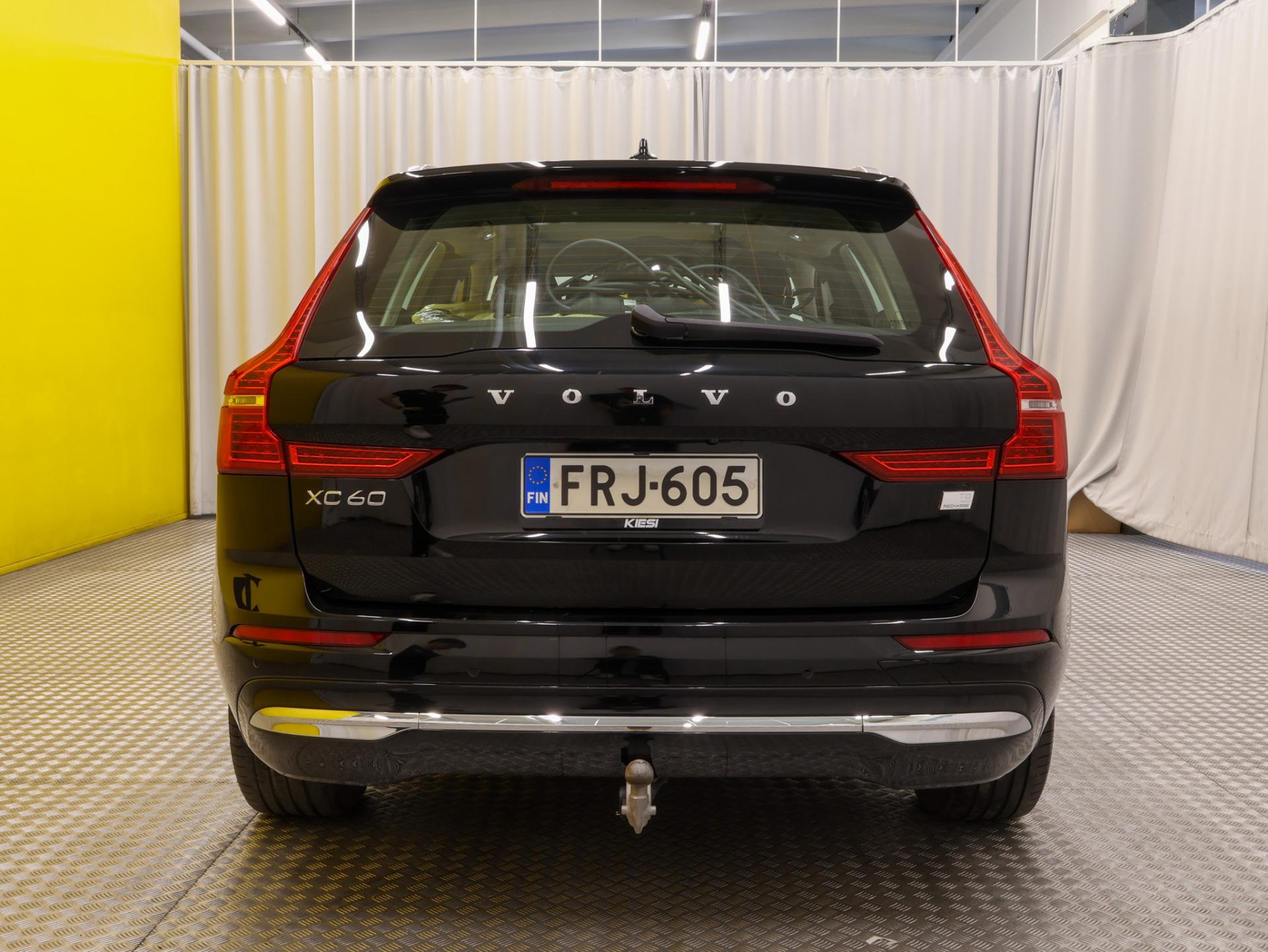 Näytä kaikki kuvat: 2023 Volvo XC60