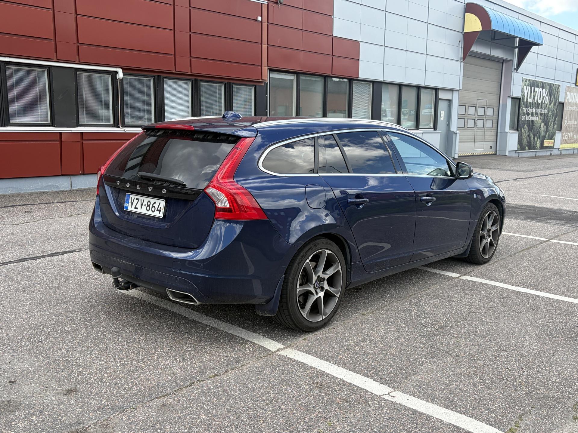 Näytä kaikki kuvat: 2015 Volvo V60