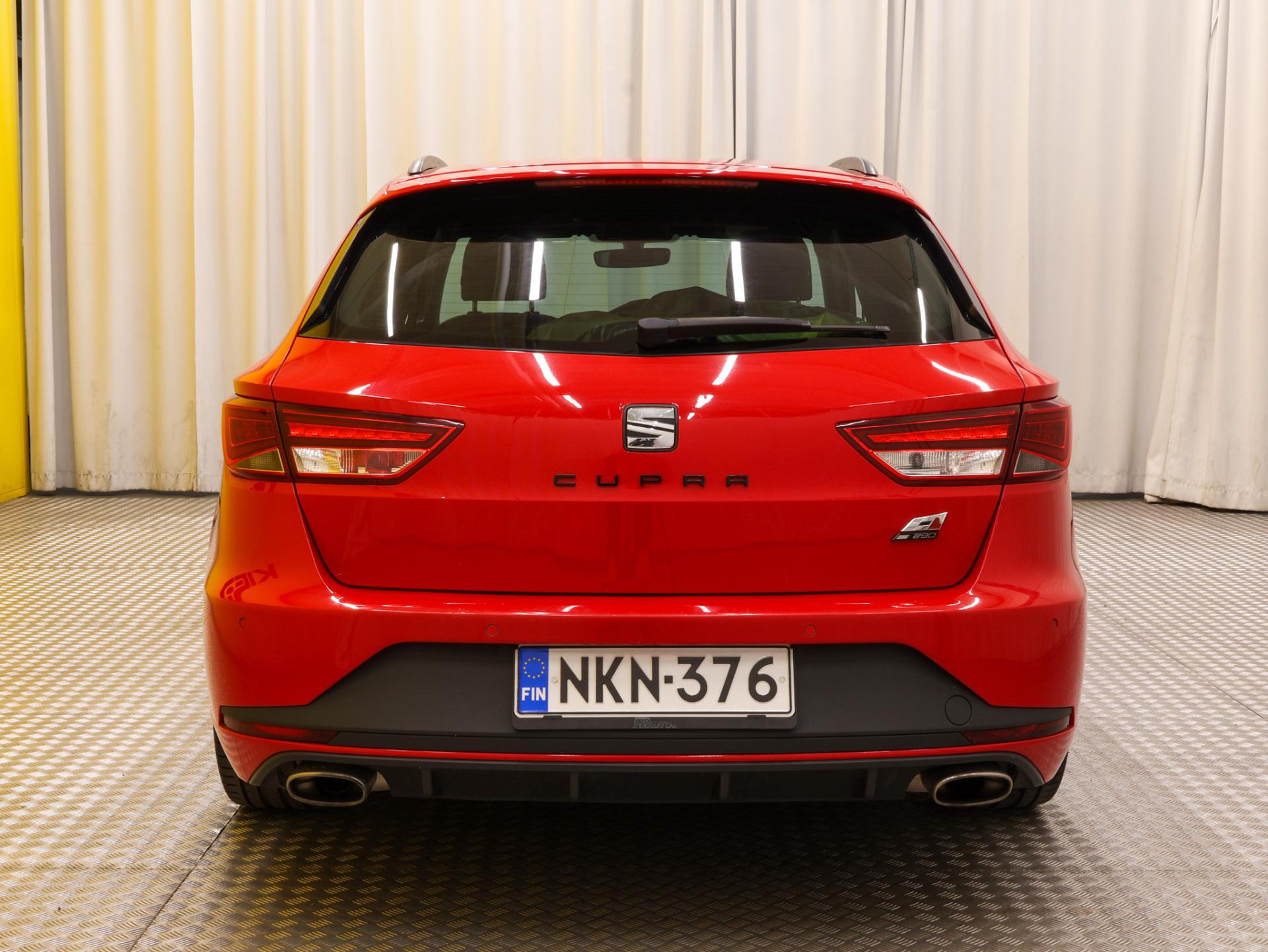 Seat Leon ST 2,0 TSI 290 Cupra Black DSG 2016, kuva 4/28
