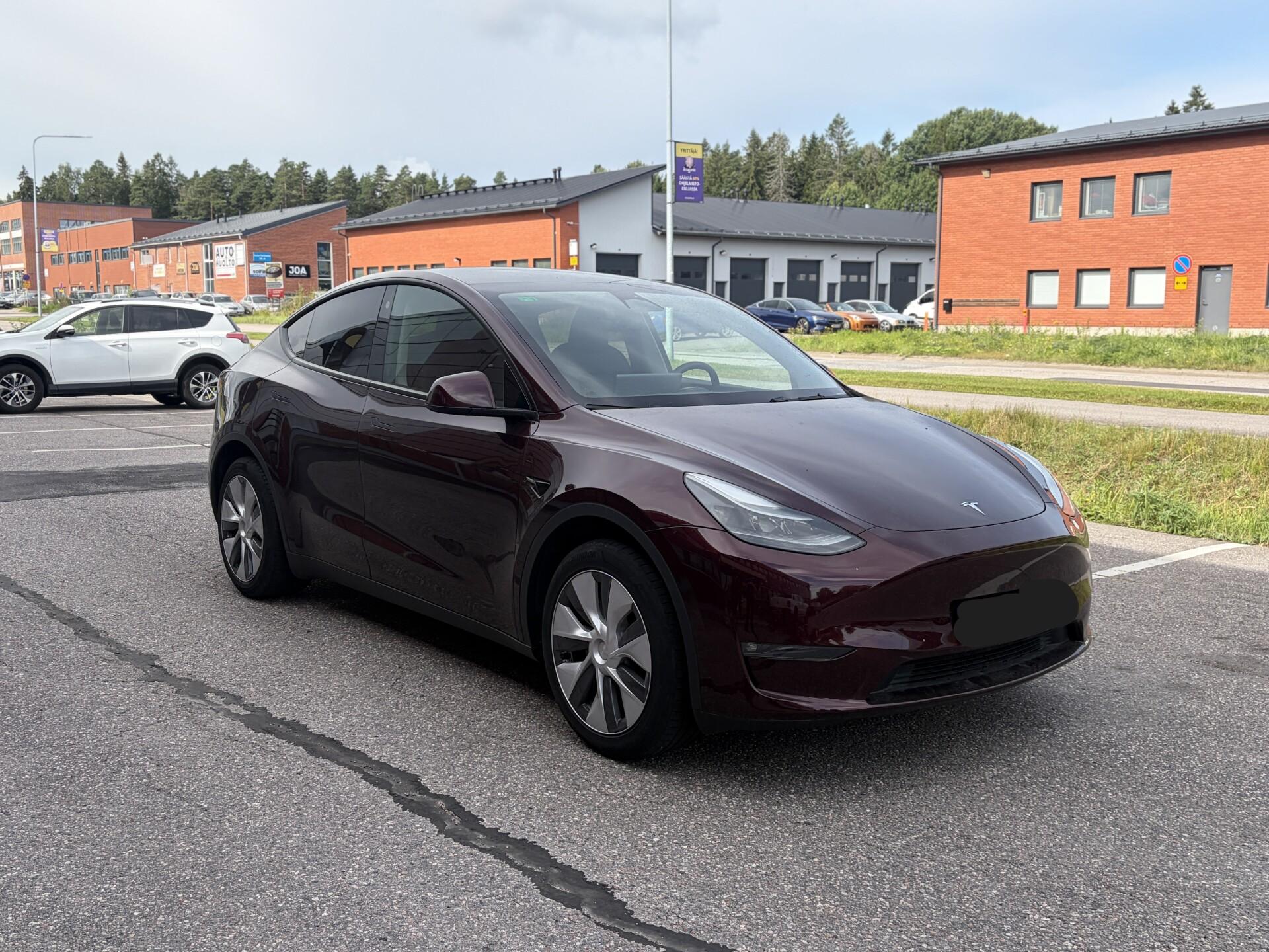 Pienoiskuva 3: 2023 Tesla Model Y