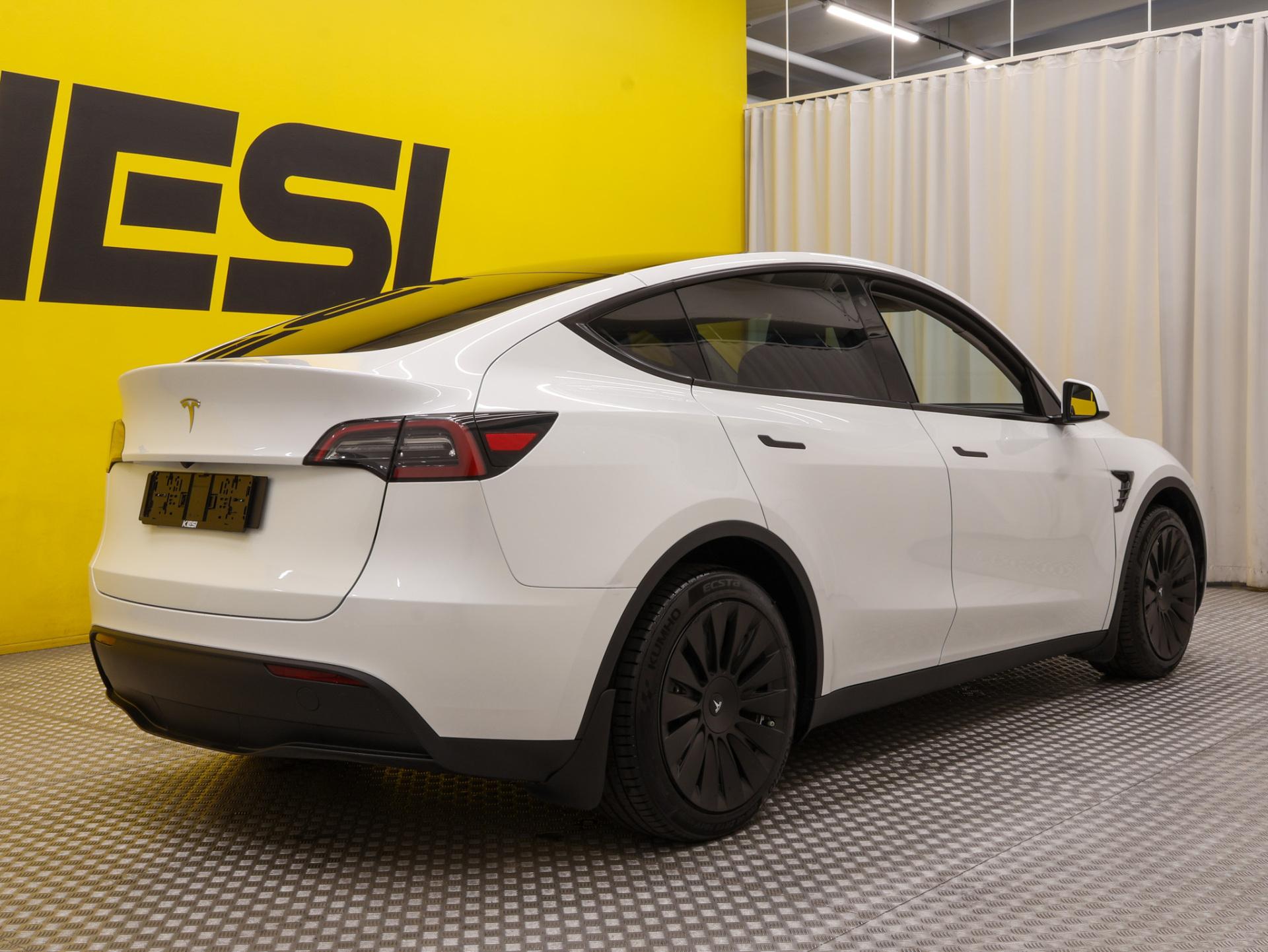 Pienoiskuva 3: 2023 Tesla Model Y