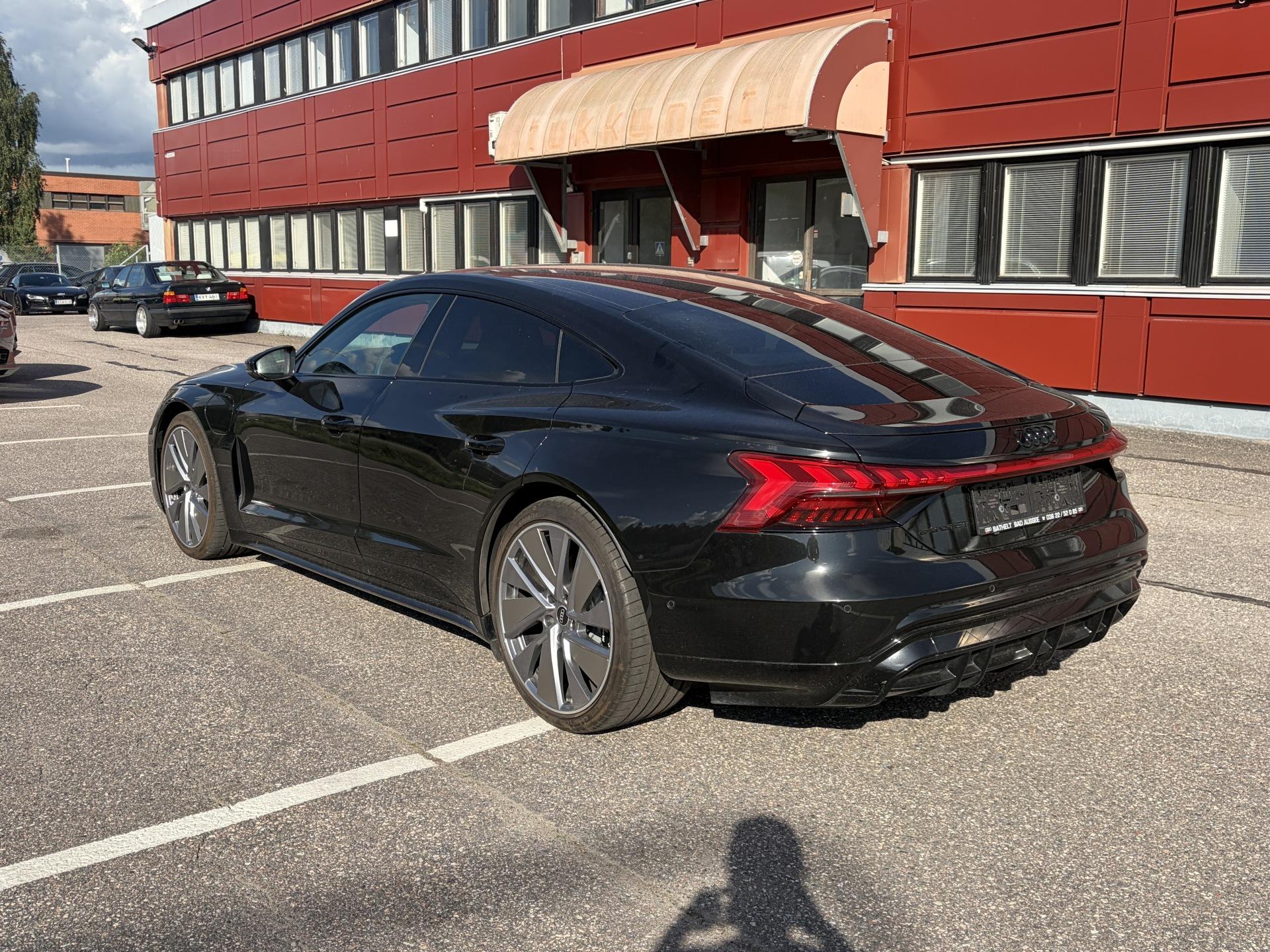 Pienoiskuva 2: 2022 Audi e-tron GT