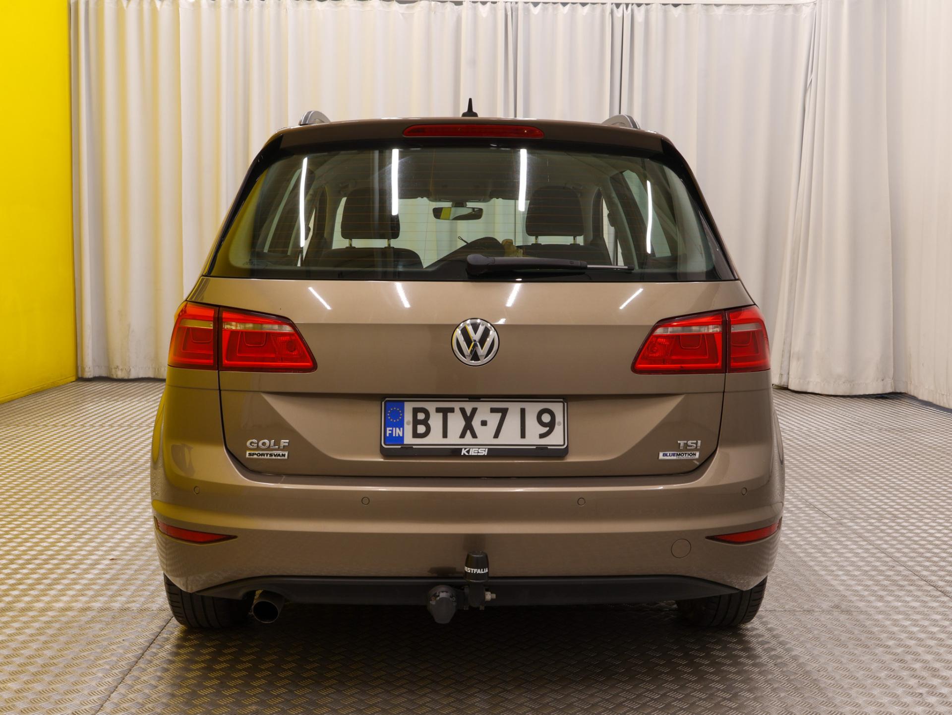 Volkswagen Golf Sportsvan 2016, photo 4/27