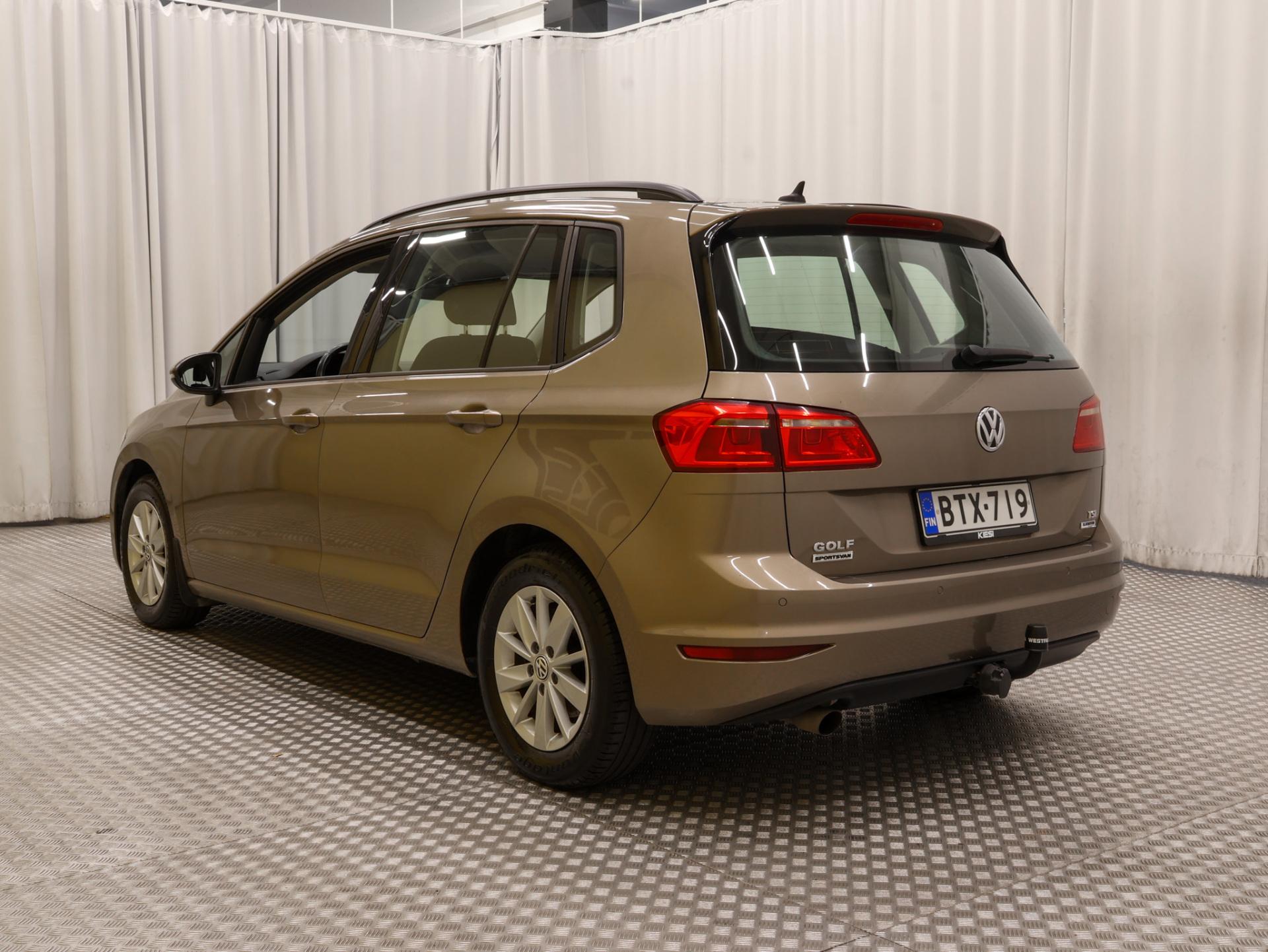 Volkswagen Golf Sportsvan 2016, photo 5/27