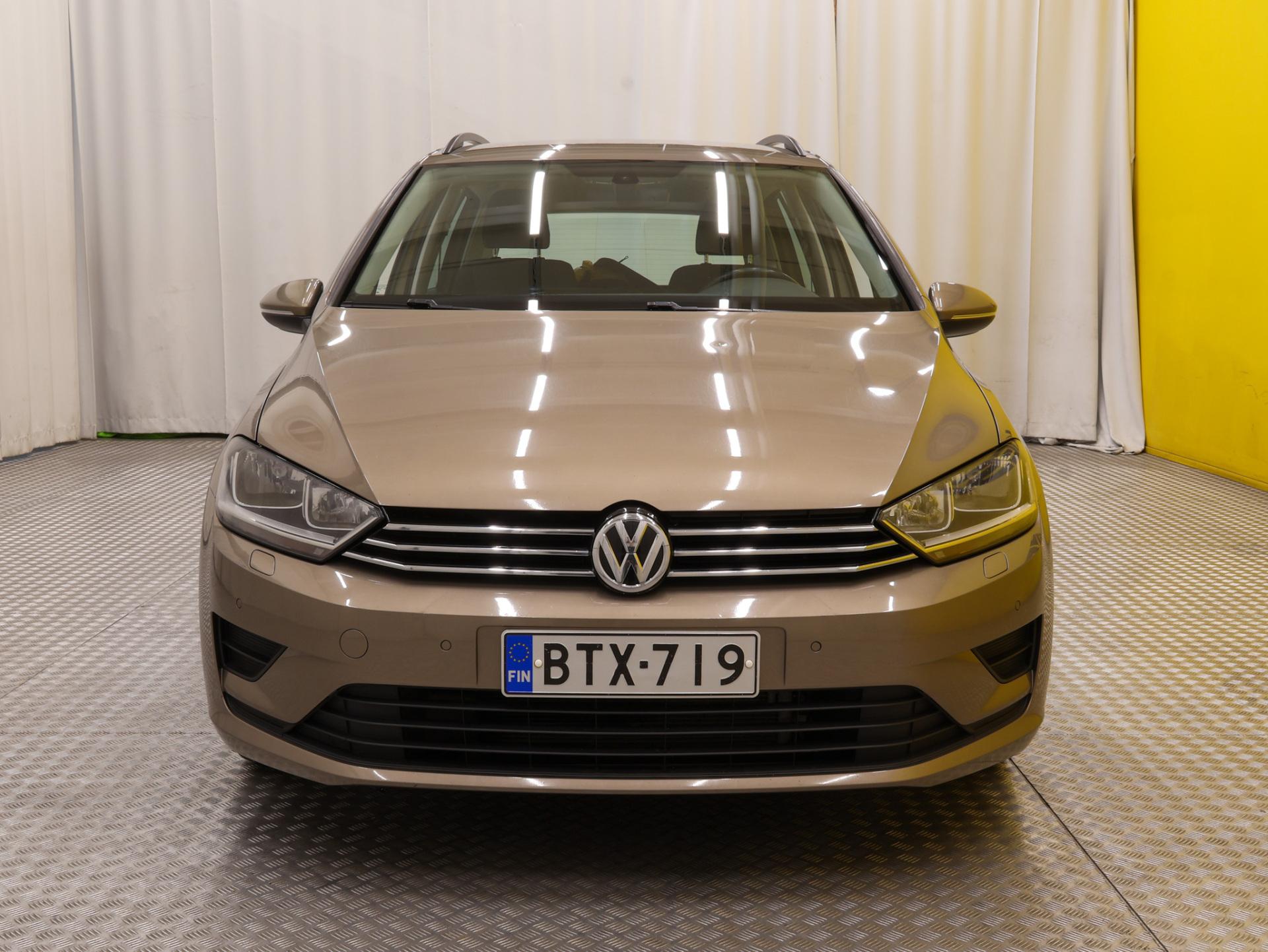 Volkswagen Golf Sportsvan 2016, photo 7/27