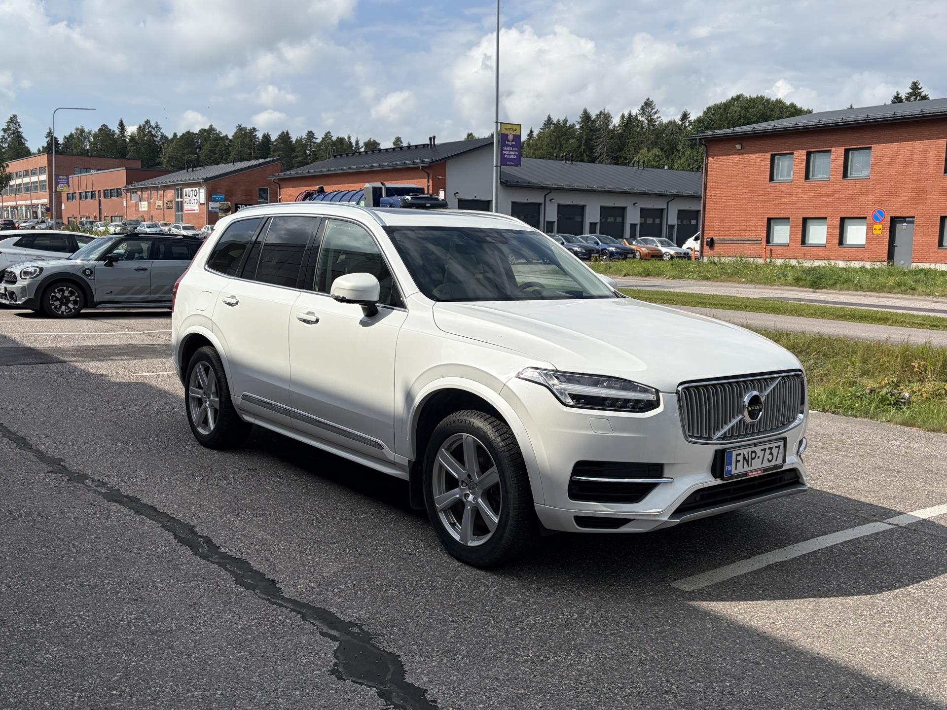 Pienoiskuva 3: 2019 Volvo XC90