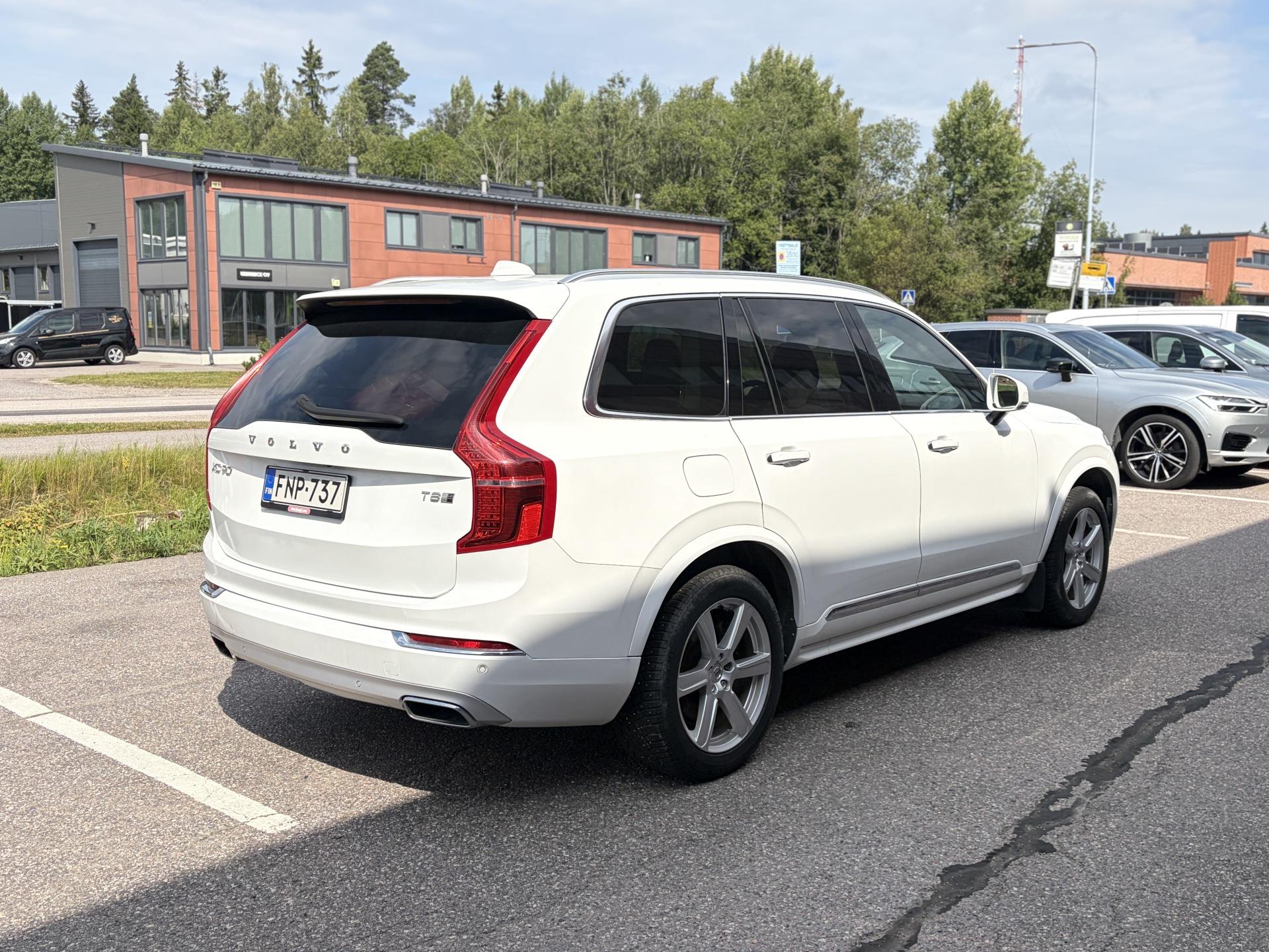Näytä kaikki kuvat: 2019 Volvo XC90
