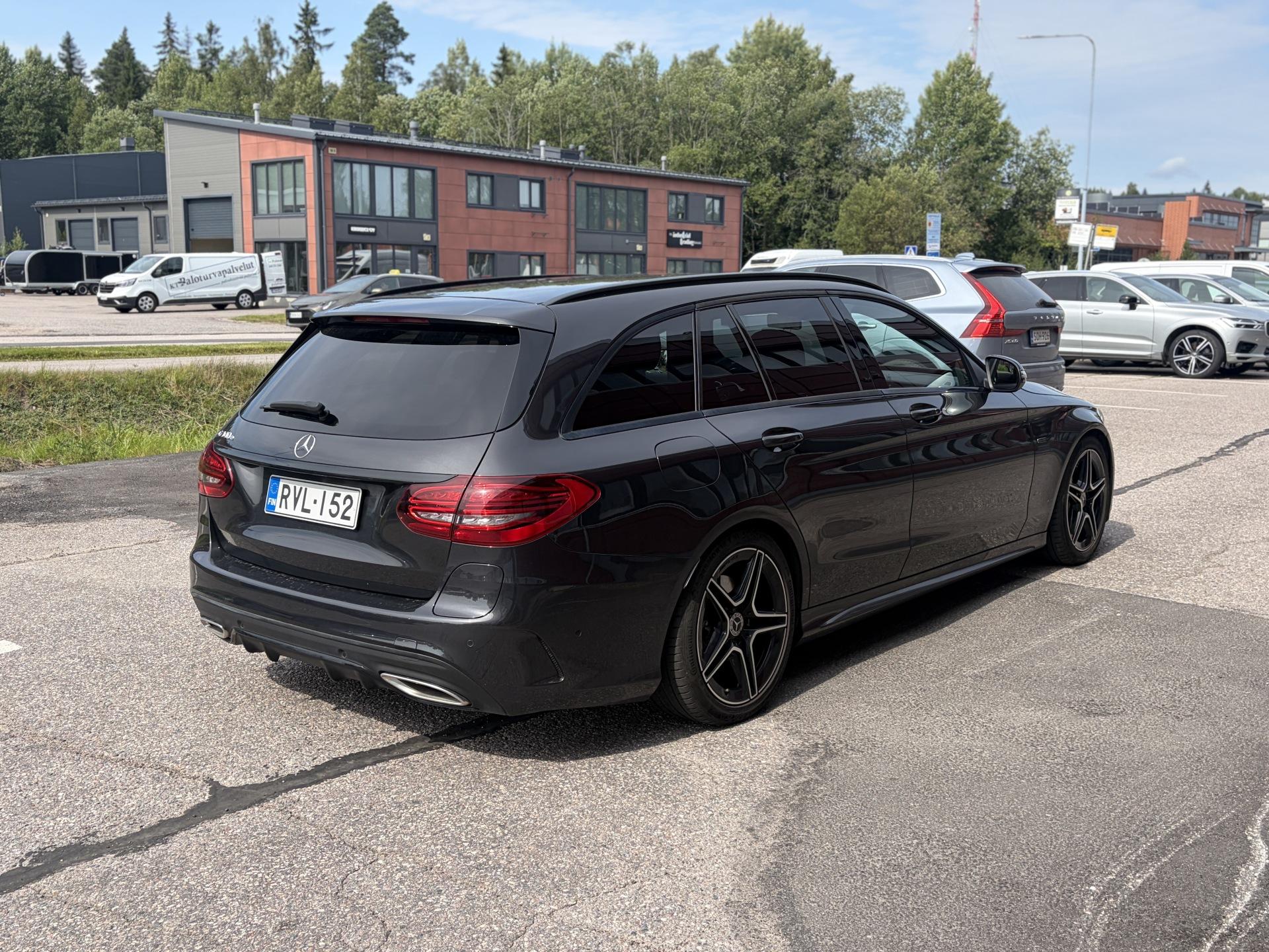 Näytä kaikki kuvat: 2021 Mercedes-Benz C