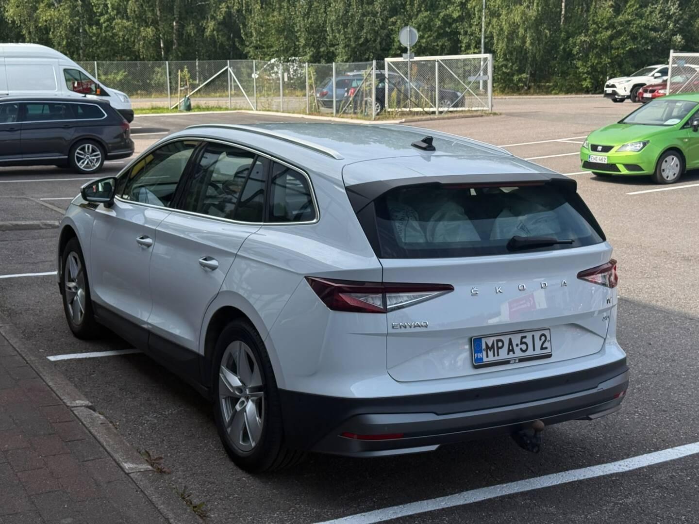 Näytä kaikki kuvat: 2022 Skoda Enyaq