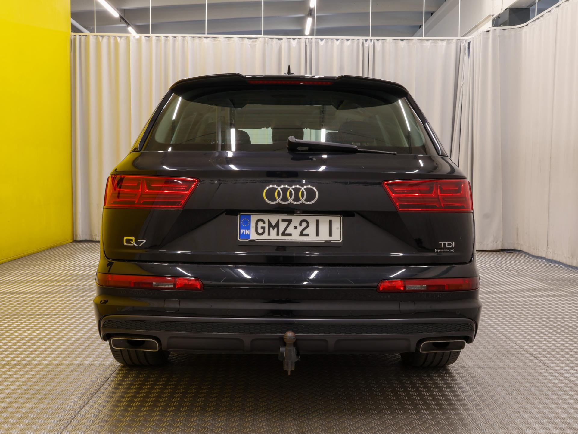 Näytä kaikki kuvat: 2016 Audi Q7