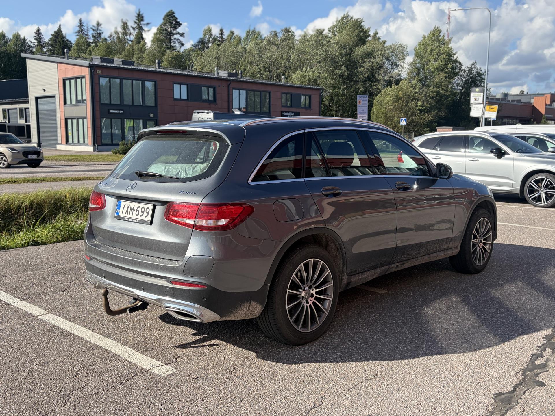Näytä kaikki kuvat: 2017 Mercedes-Benz GLC