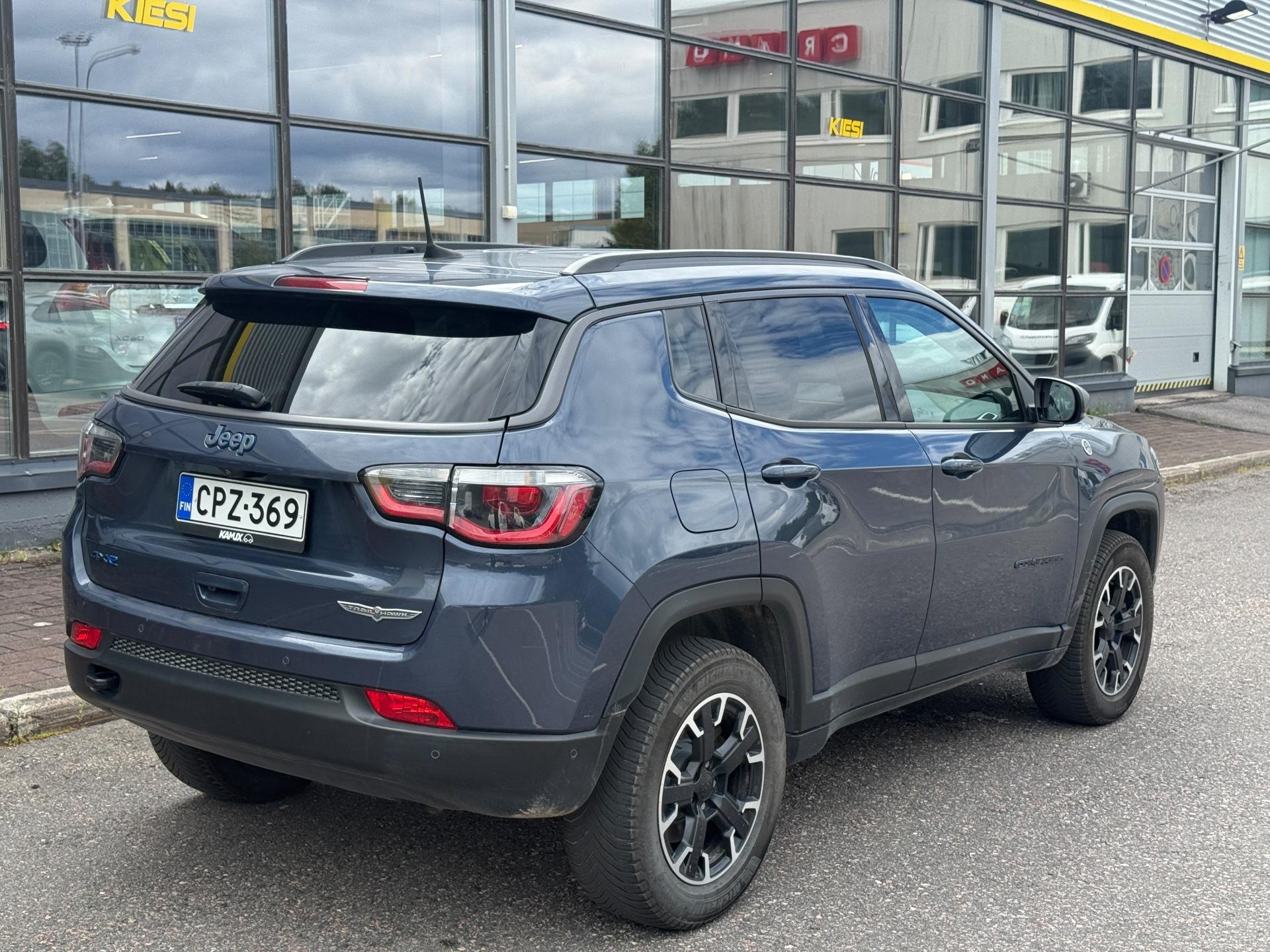 Näytä kaikki kuvat: 2020 Jeep Compass