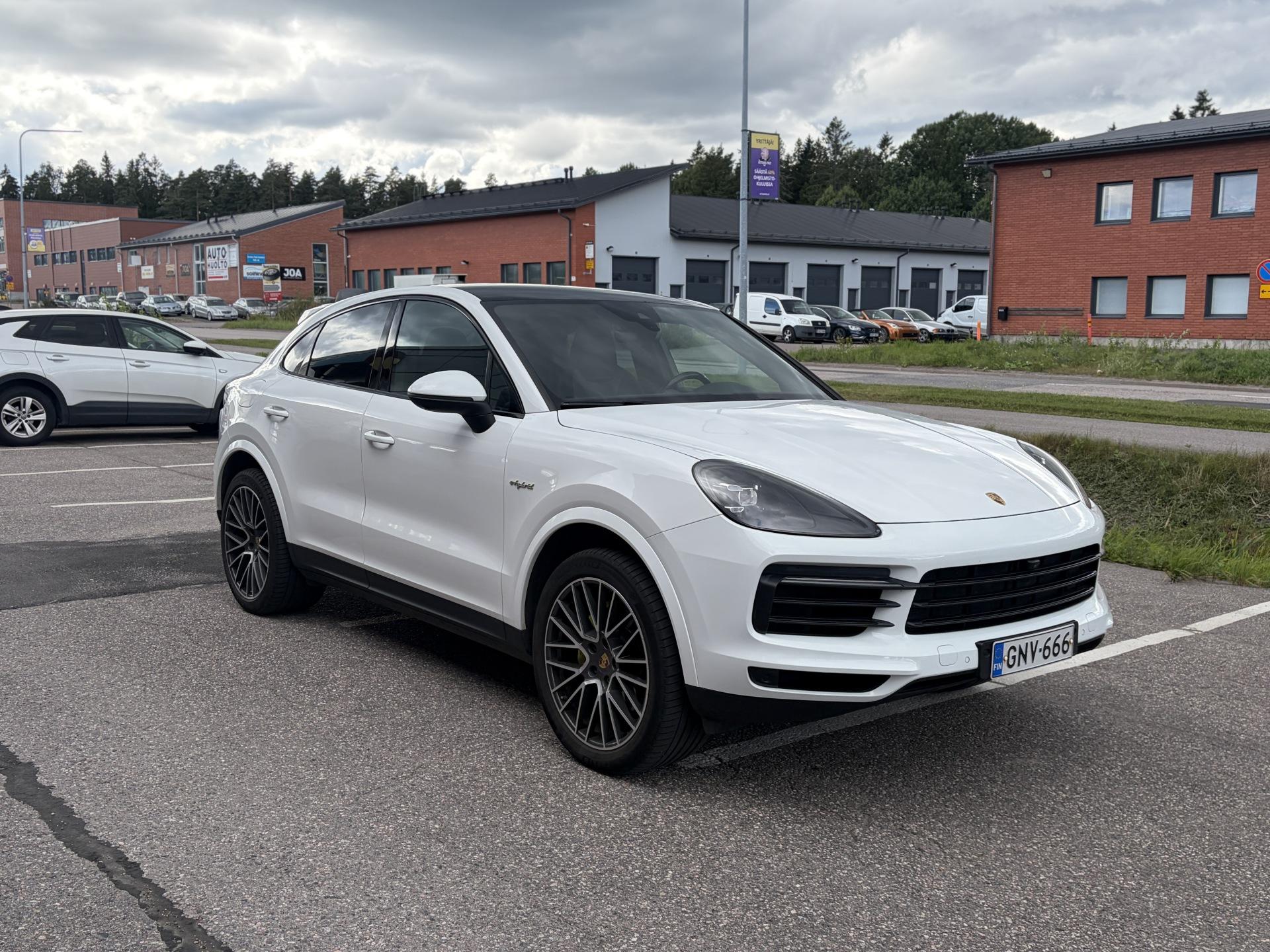 Pienoiskuva 3: 2020 Porsche Cayenne