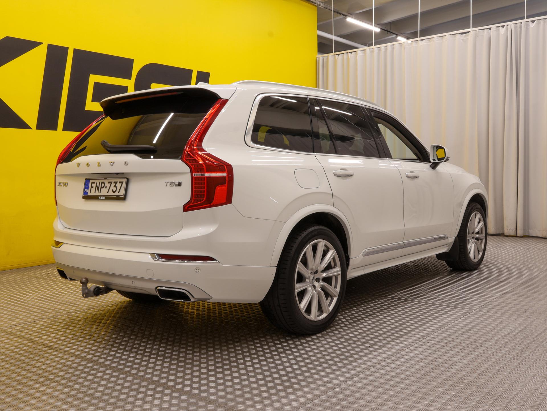 Pienoiskuva 3: 2019 Volvo XC90