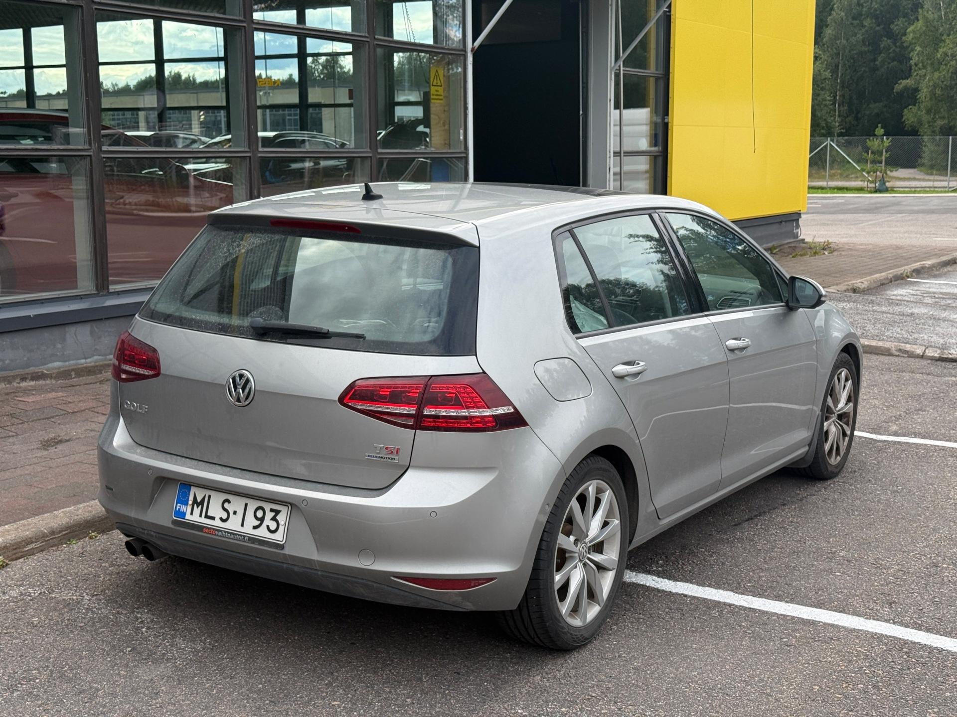 Pienoiskuva 3: 2013 Volkswagen Golf